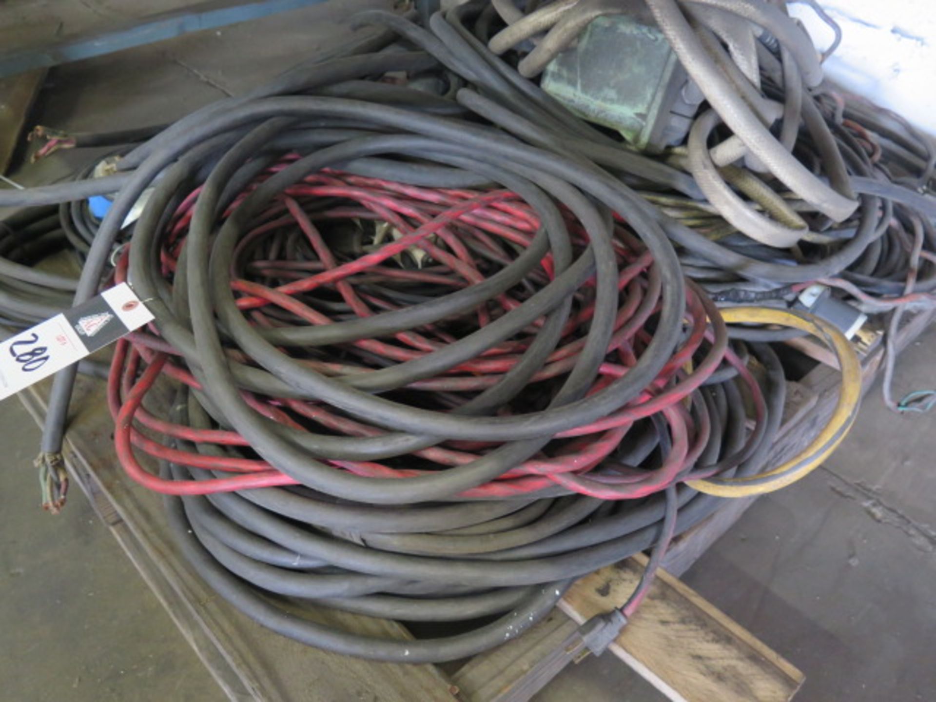 Extension Cords (SOLD AS-IS - NO WARRANTY) - Image 3 of 3