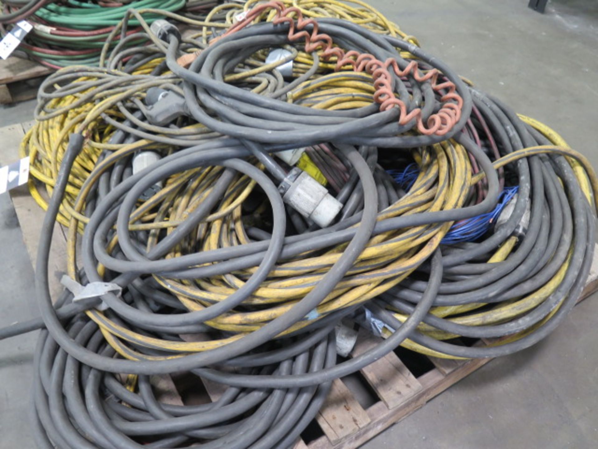 Extension Cords (SOLD AS-IS - NO WARRANTY) - Image 2 of 3