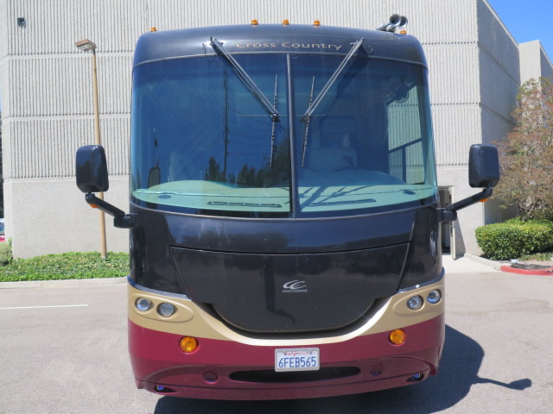 2006 Cross Country SE mdl. 376DS 37.5’ Diesel Pusher Motorhome Lisc# 6FEB565 w/ Freightliner - Image 2 of 41