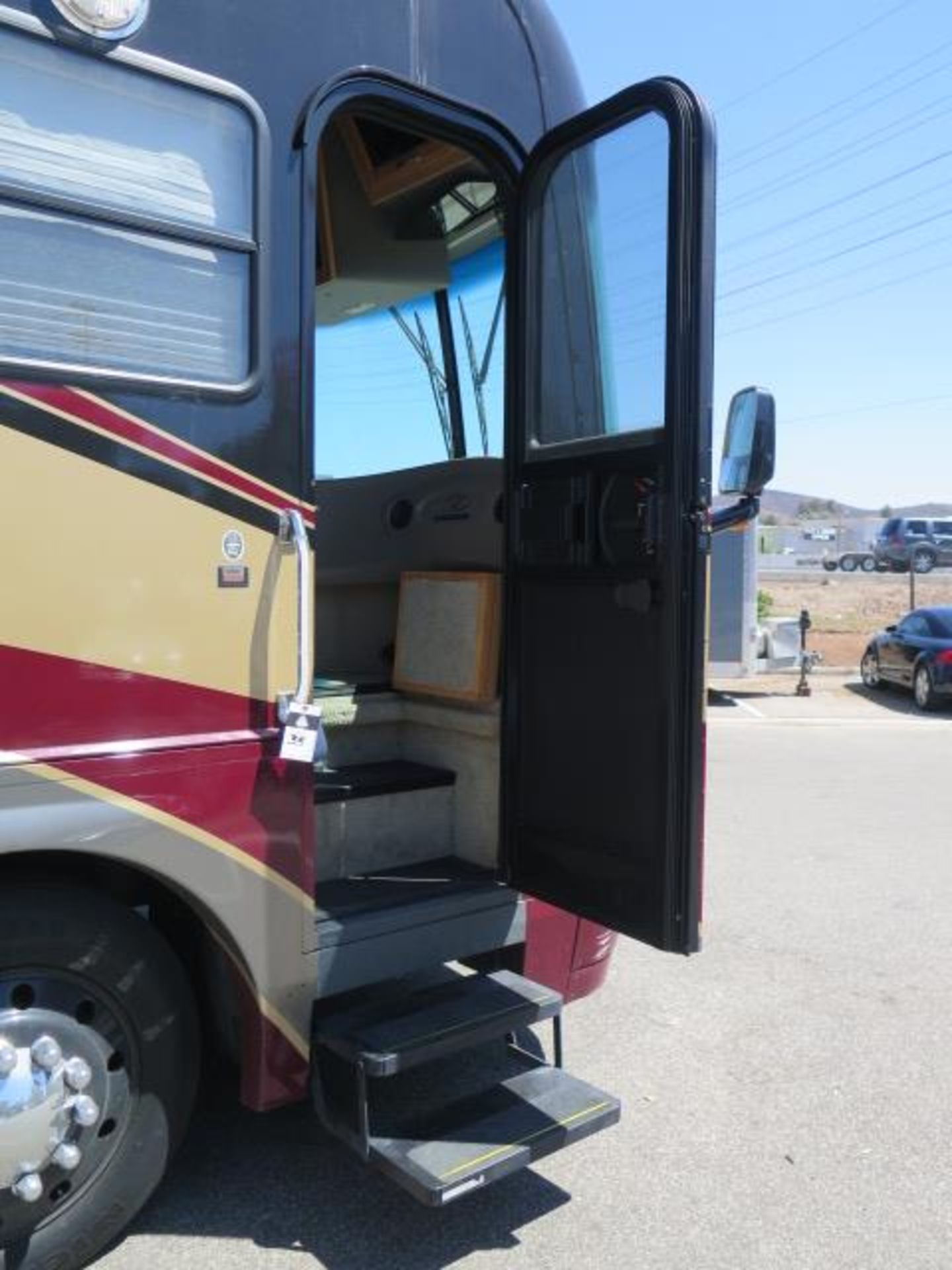 2006 Cross Country SE mdl. 376DS 37.5’ Diesel Pusher Motorhome Lisc# 6FEB565 w/ Freightliner - Image 11 of 41