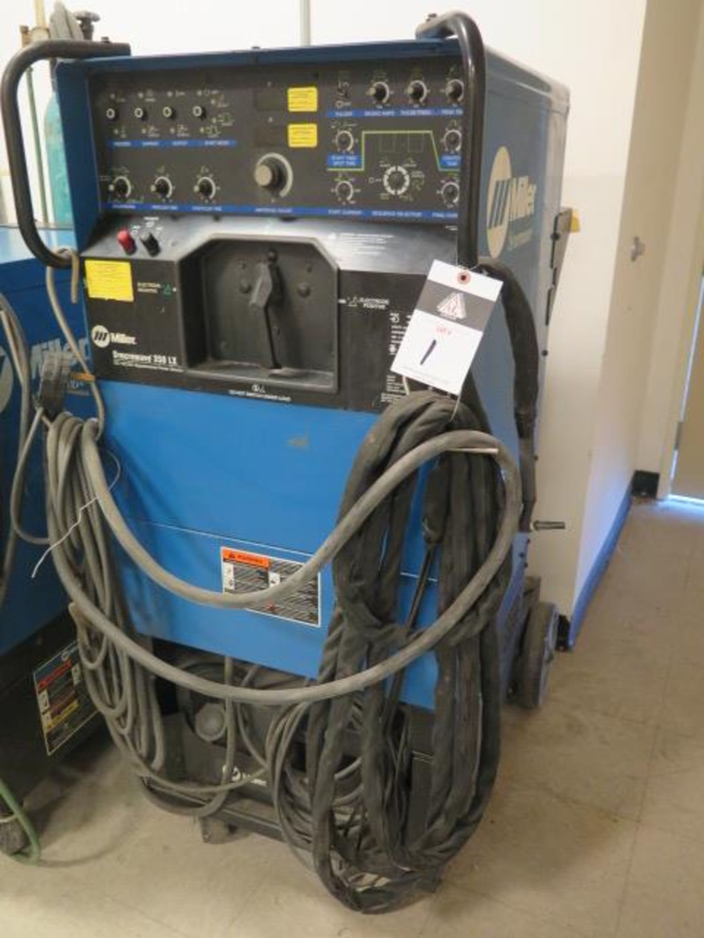 Miller Syncrowave 350LX CC-AC/DC Squarewave Welding Power Source s/n LA328686