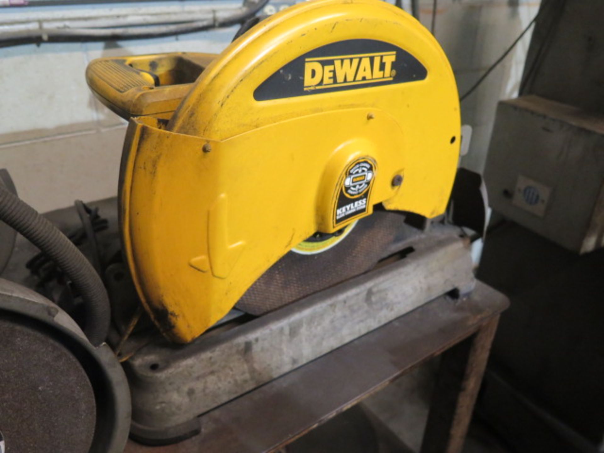 DeWalt 14" Abrasice Cutoff Saw (SOLD AS-IS - NO WARRANTY) - Image 2 of 4