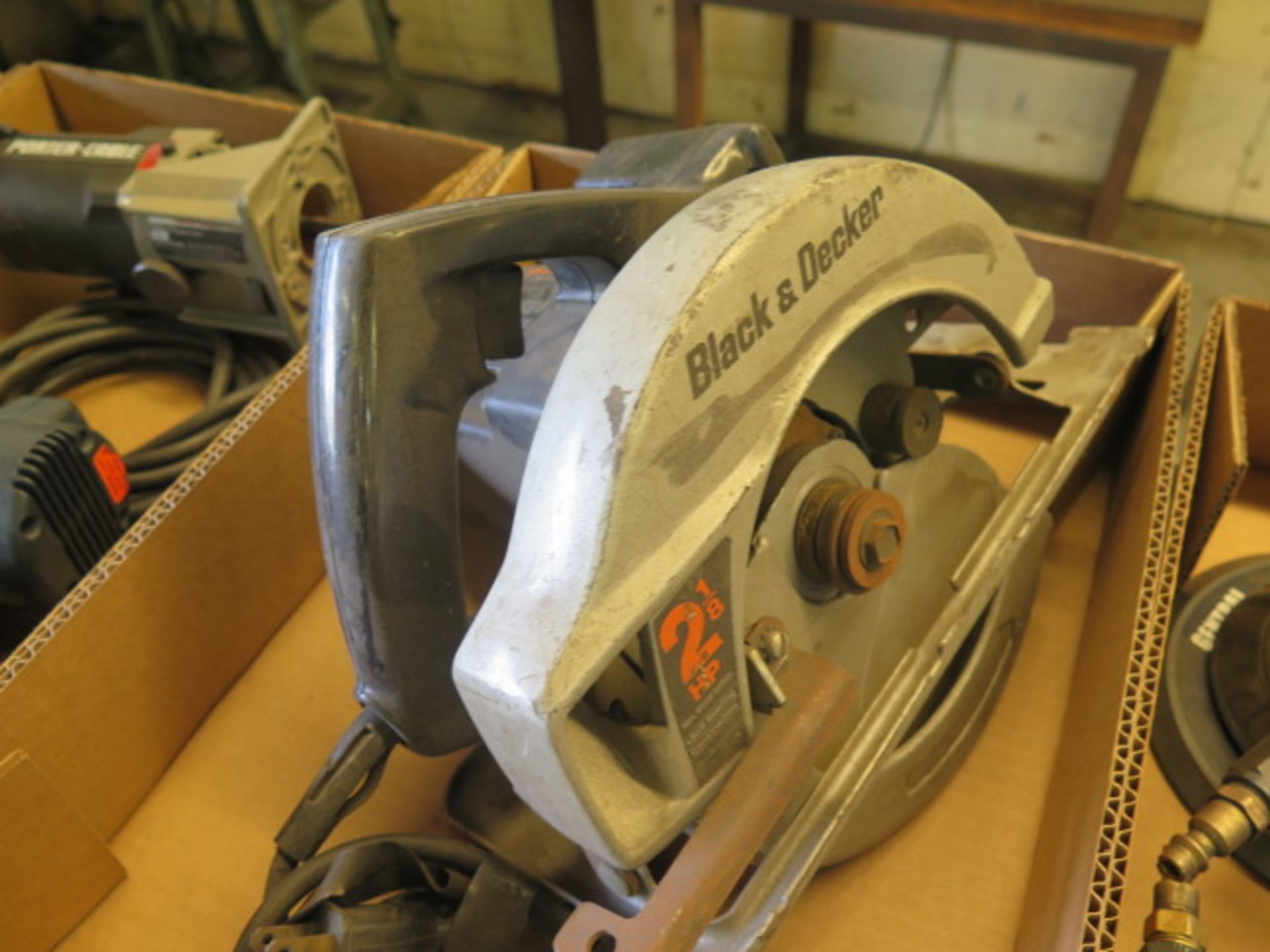 Black & Decker Circular Saw (SOLD AS-IS - NO WARRANTY) - Image 2 of 3