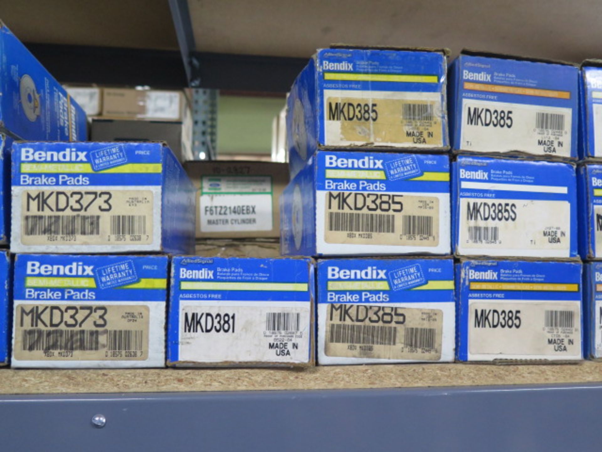 Bendix Brake Pad Sets (108 - Check PICs for Part Numbers) (SOLD AS-IS - NO WARRANTY) - Image 22 of 28