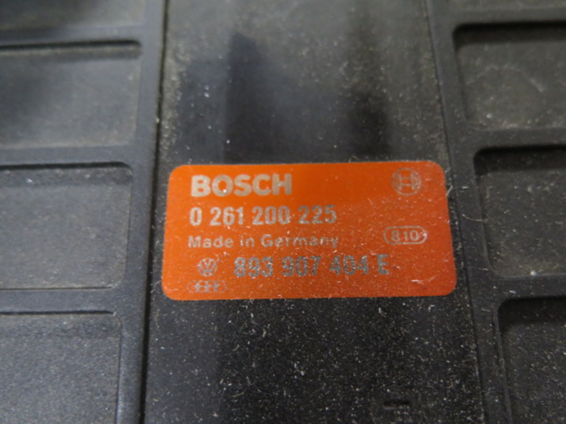 Bosch 0-261-200-225 Volkswagen ECU Engine Control Unit (430 - Check PICs for Part Numbers) (SOLD - Image 6 of 7