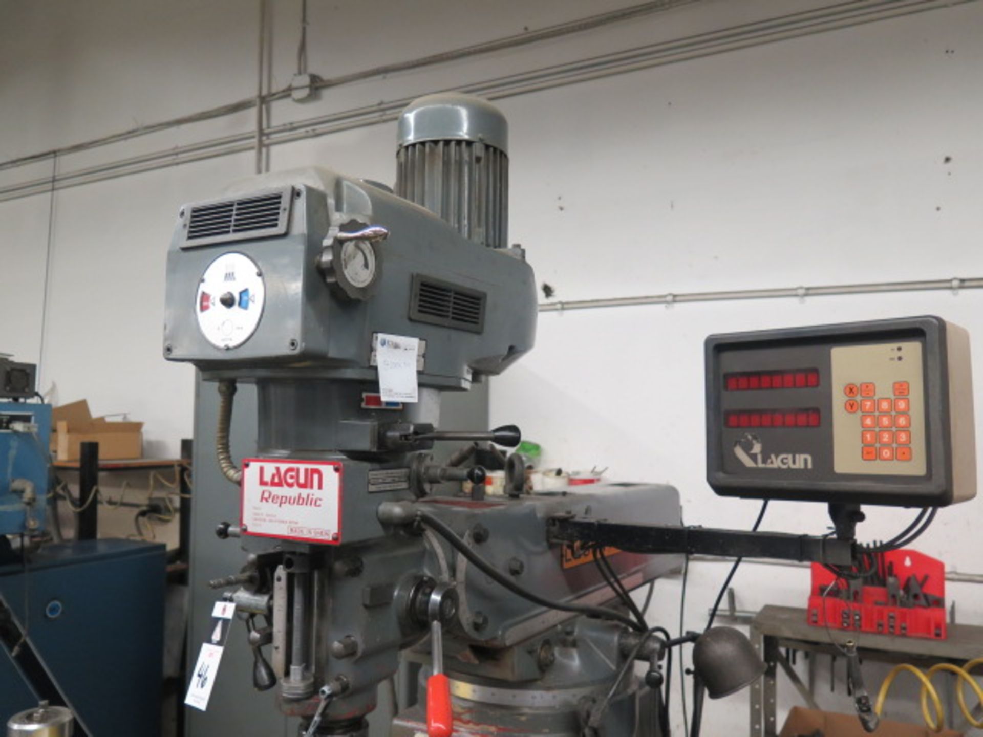 Lagun FTV-2S Vert Mill s/n SE-20008 w/ Lagun DRO, 2Hp Motor, Dial Change RPM, 30-Taper SOLD AS IS - Image 4 of 11