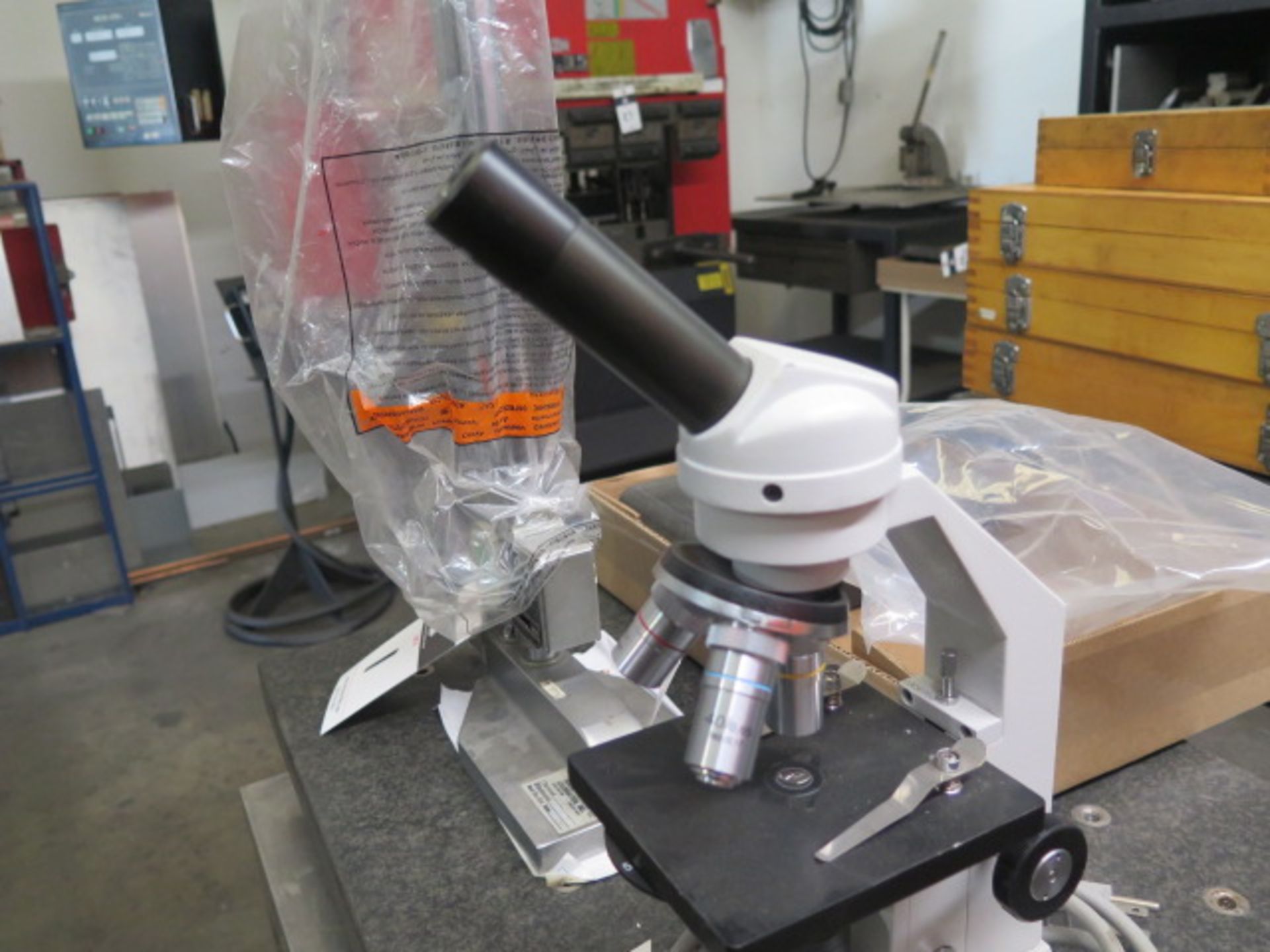 Celestron Lab Microscope (SOLD AS-IS - NO WARRANTY) - Image 4 of 6