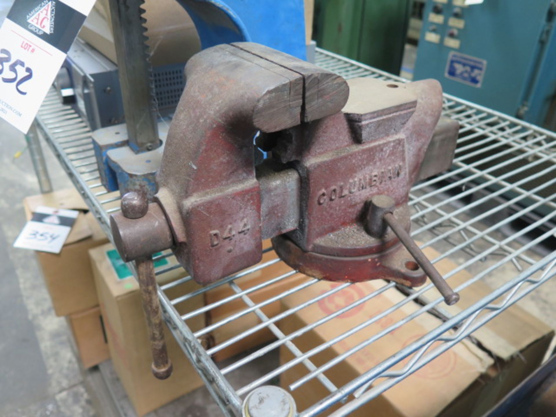 4" Bench Vise and Arbor Press (SOLD AS-IS - NO WARRANTY) - Image 3 of 4