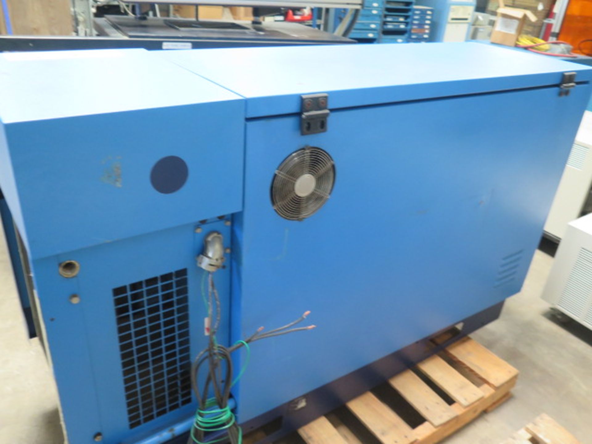 CompAir Hydrovane VII mdl. 711-PSAS08 Rotary Vane Air Compressor s/n 711-004220 (SOLD AS-IS - NO - Image 3 of 5