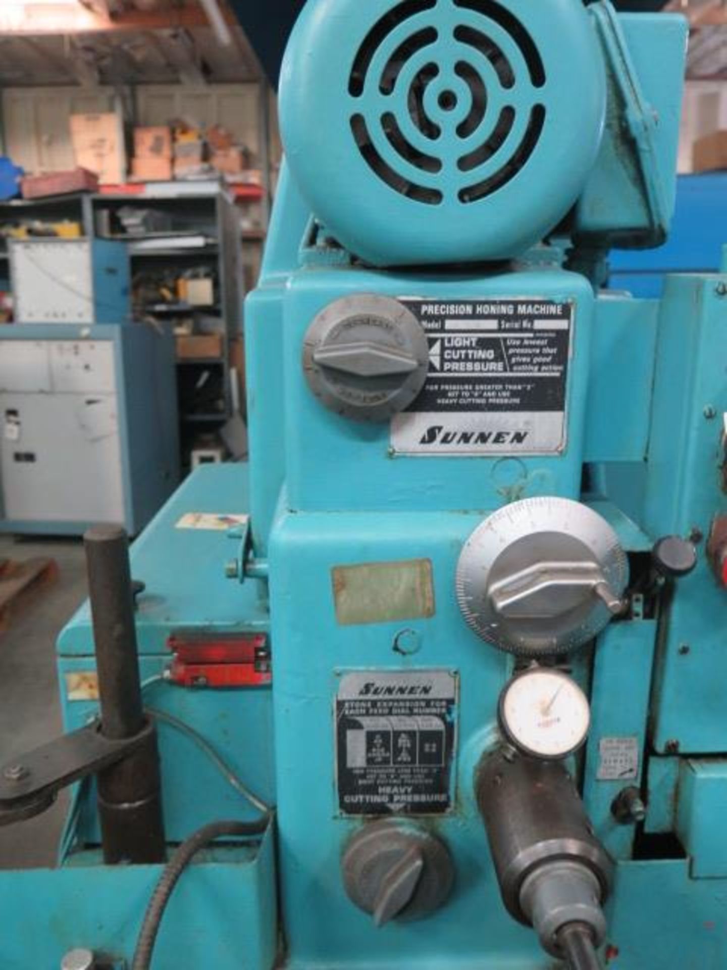 Sunnen MBB-1800 Honing Machine s/n 73805 w/ 12-Speeds, Power Stroke, Auto Sizing, Coolant SOLD AS IS - Image 5 of 8