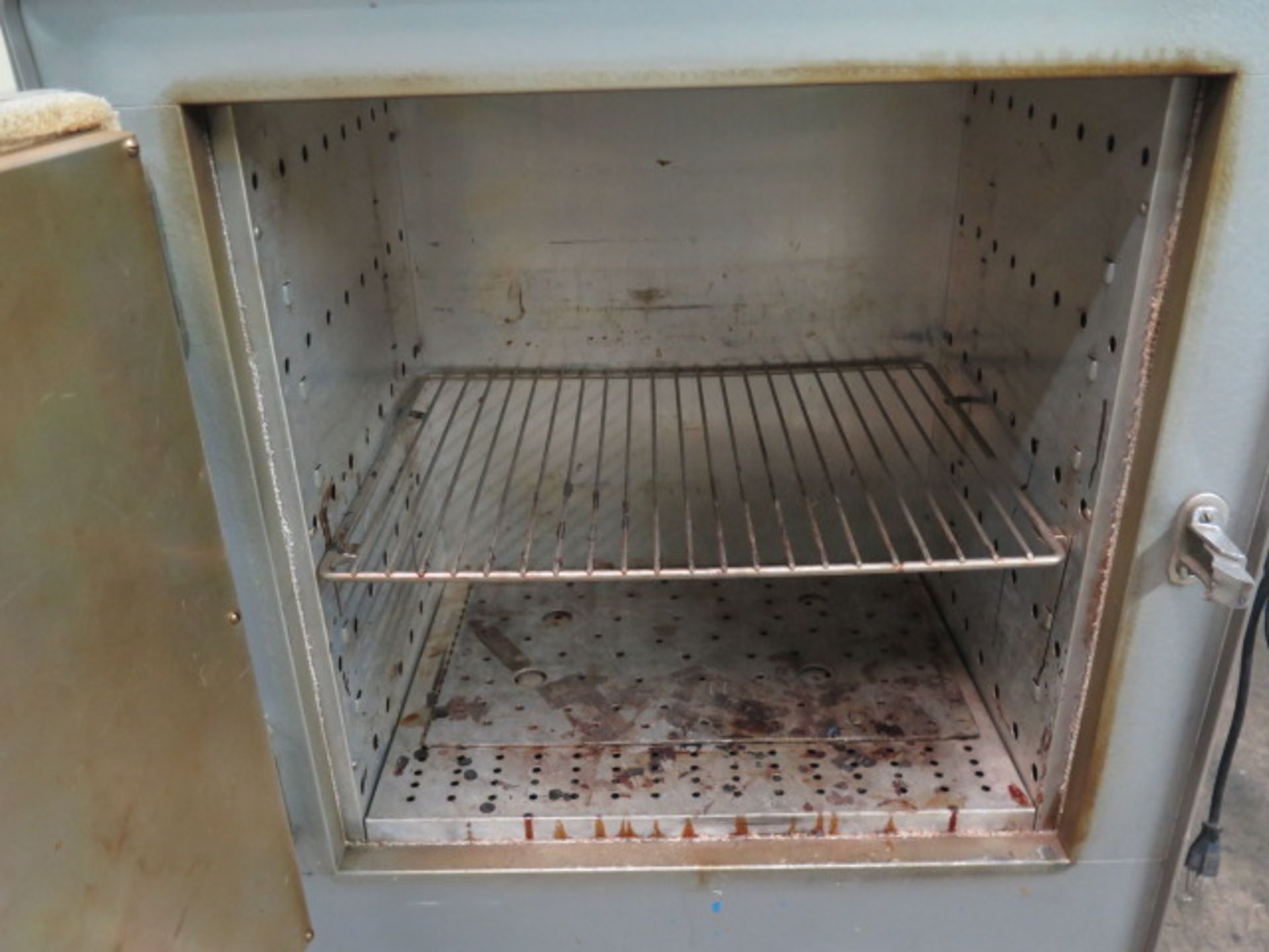 Precision “Thelco” mdl. 18 200 Deg. C Electric Lab Oven s/n 12-T-3 (SOLD AS-IS - NO WARRANTY) - Image 3 of 4