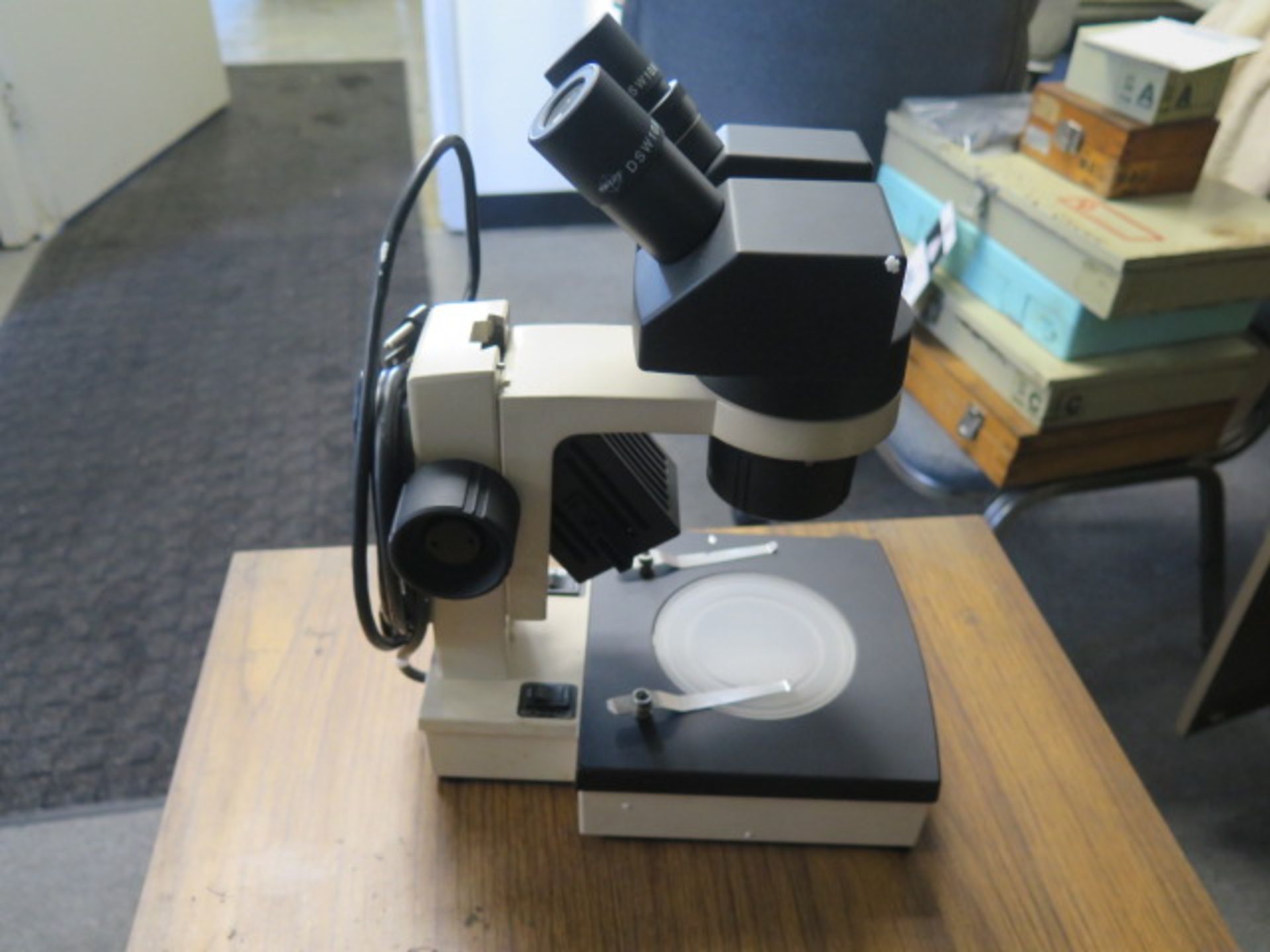 Swift Stereo Microscope w/ Light Source (SOLD AS-IS - NO WARRANTY)