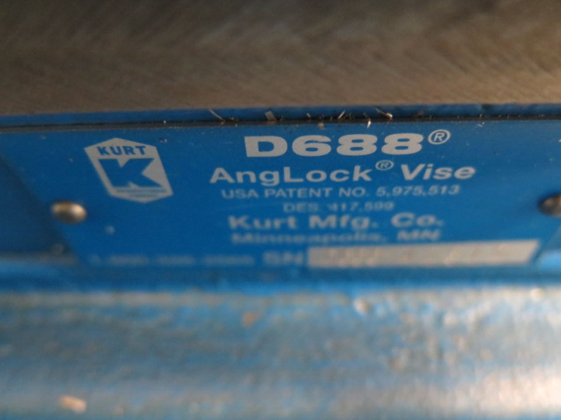 Kurt D688 6" Angle-Lock Vise (SOLD AS-IS - NO WARRANTY) - Image 4 of 4