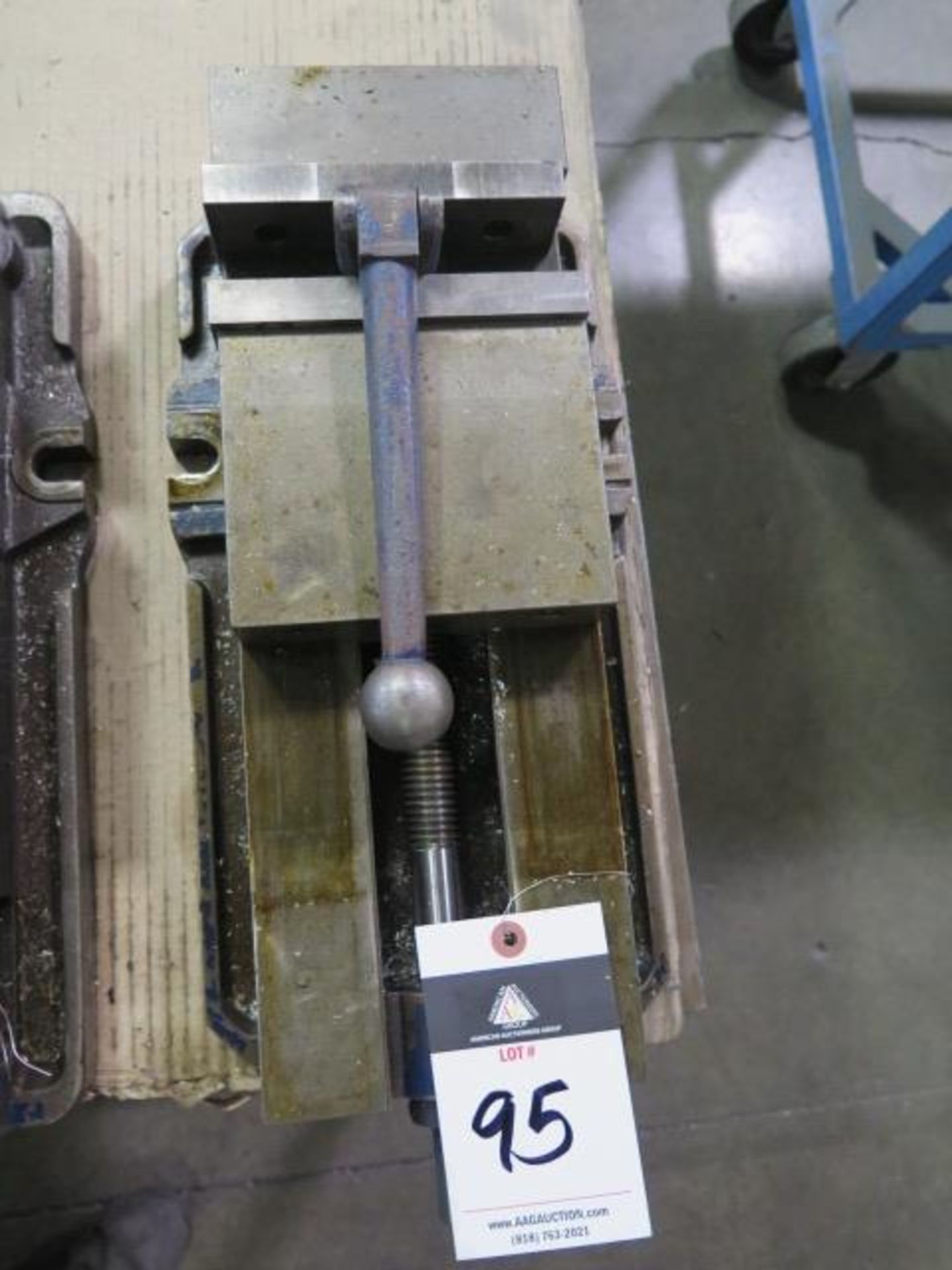 Parlec P688 6" Angle-Lock Vise (SOLD AS-IS - NO WARRANTY)