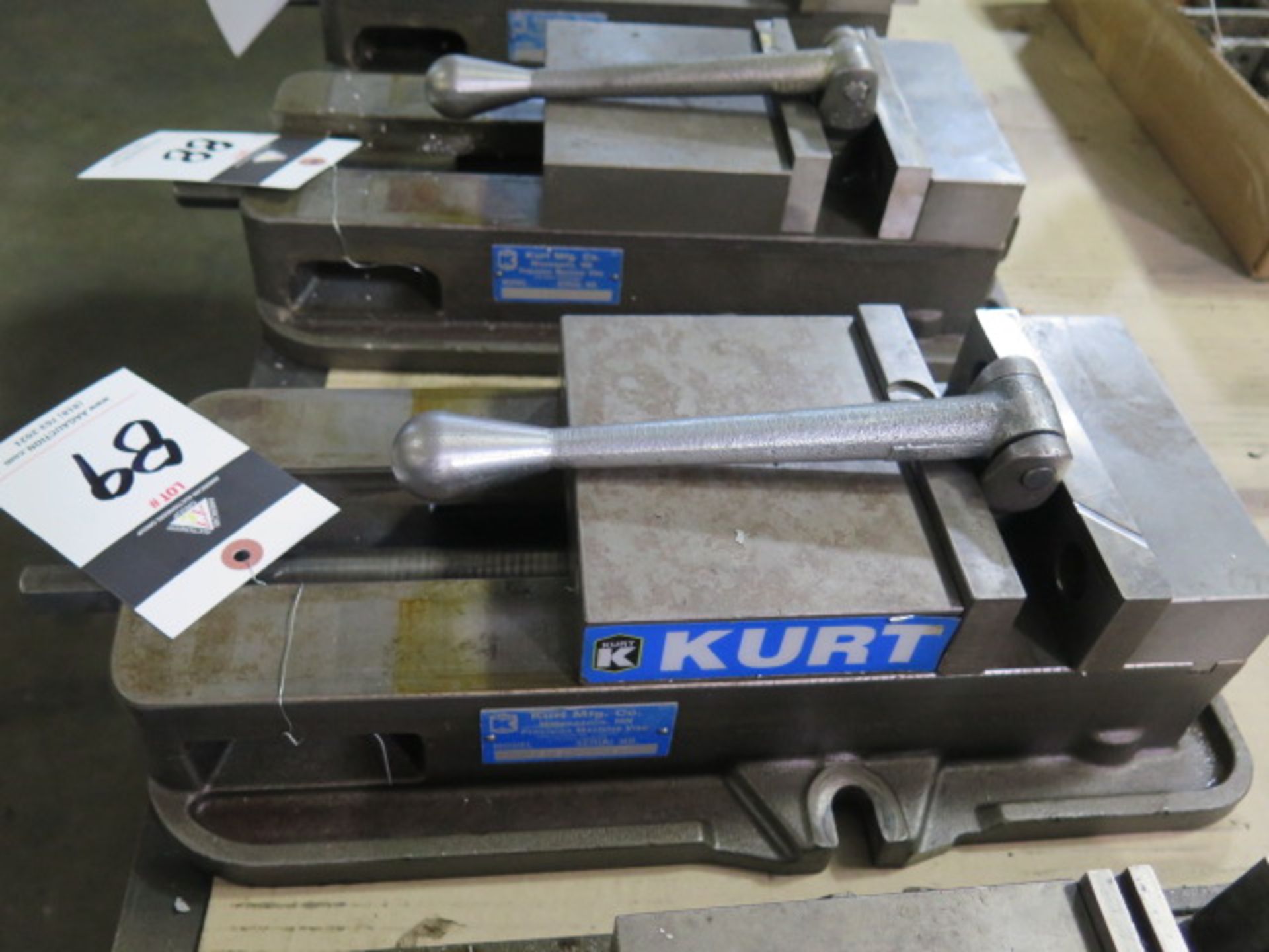 Kurt D675 6" Angle-Lock Vise (SOLD AS-IS - NO WARRANTY) - Image 2 of 3