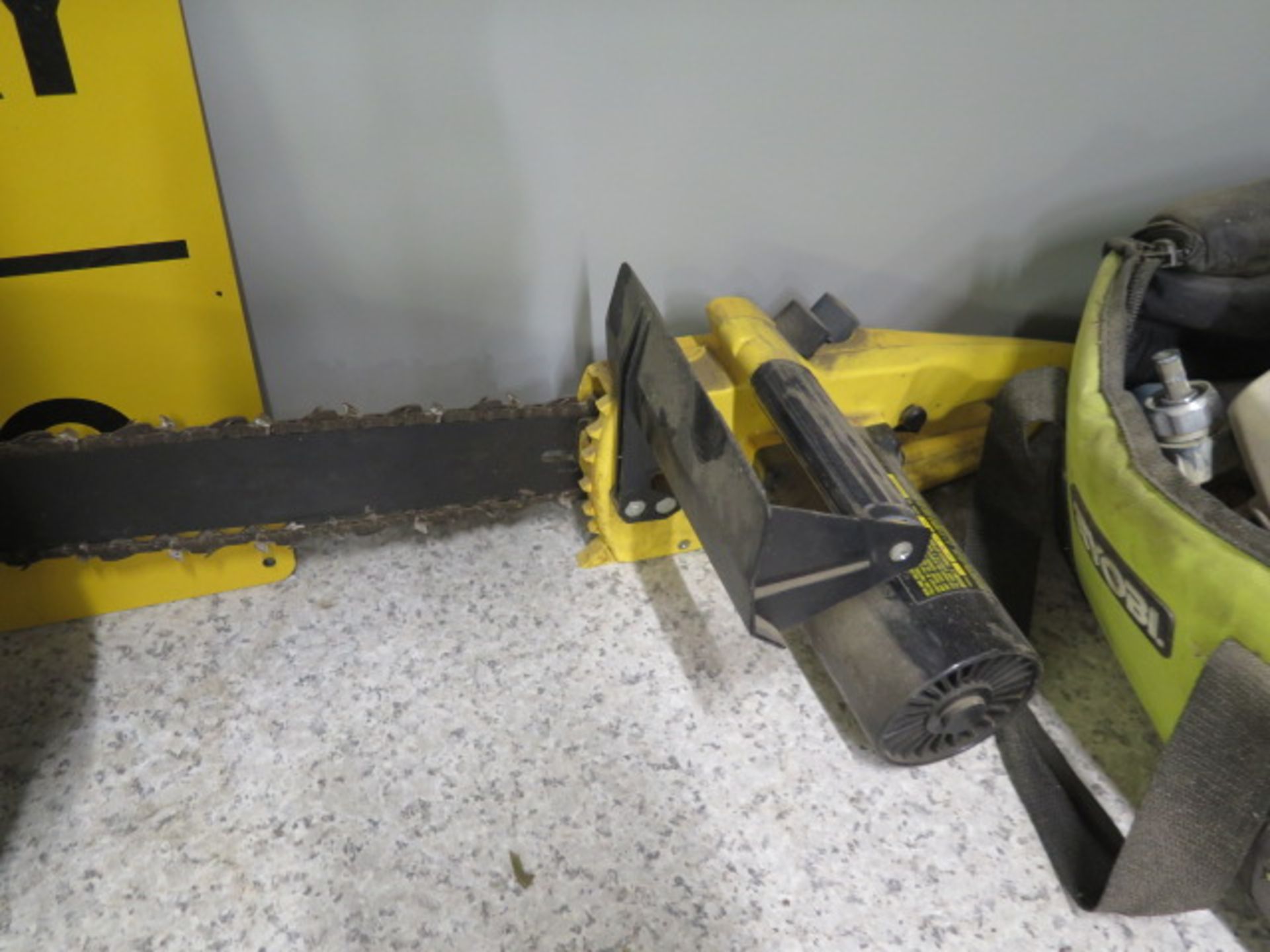 Electric Chain Saw and Paint Sprayer (SOLD AS-IS - NO WARRANTY) - Image 3 of 4