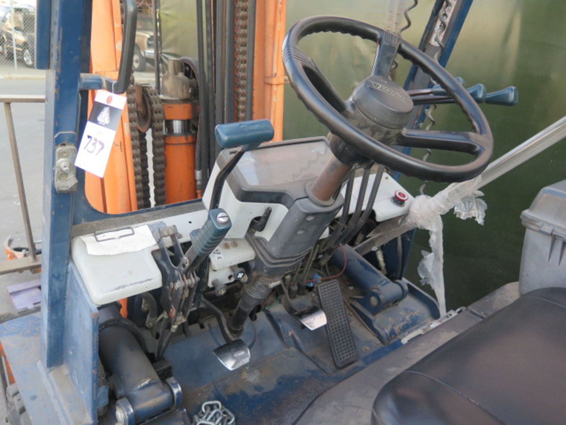 Toyota 02-5FGC30 5800 Lb Cap LPG Forklift s/n 5FGC30-11577 w/ 3-Stage Mast, Side Shift, SOLD AS IS - Image 8 of 11