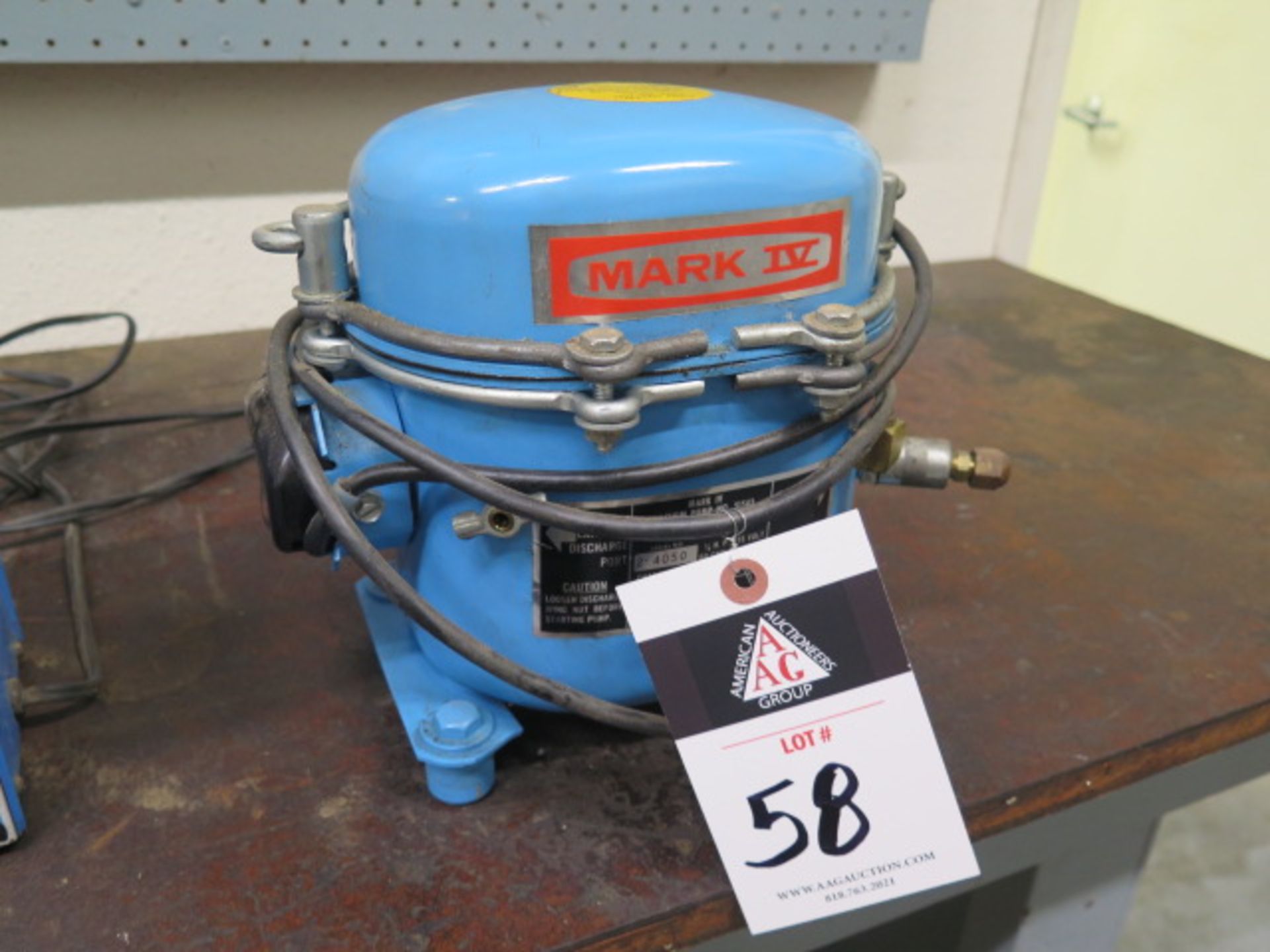 Vacuum Pump (SOLD AS-IS - NO WARRANTY)