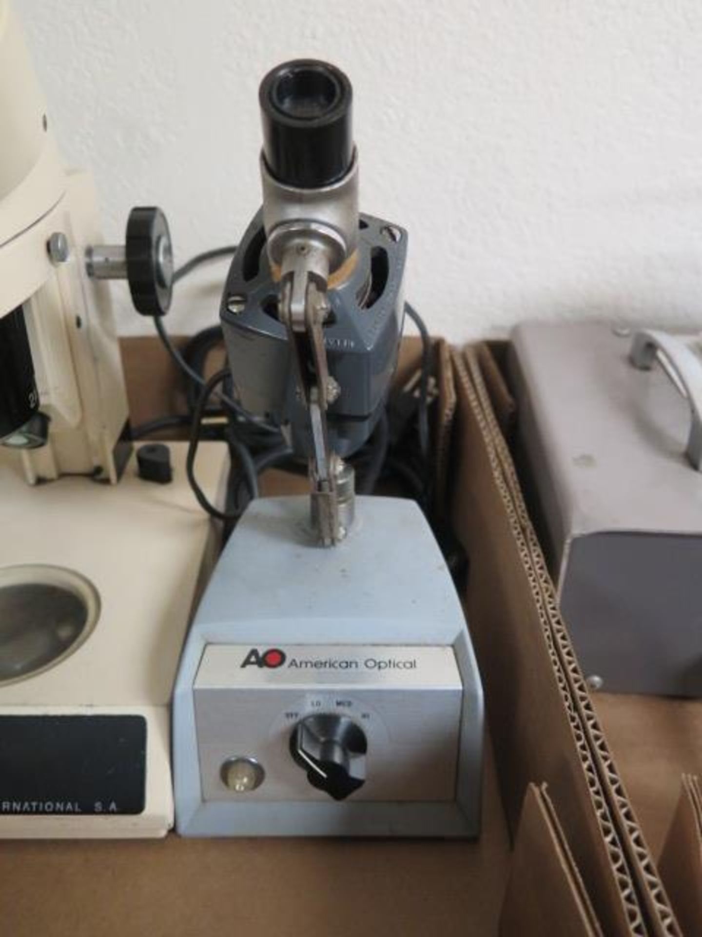 Swift Stereo Microscope w/ Light Source (SOLD AS-IS - NO WARRANTY) - Image 6 of 7