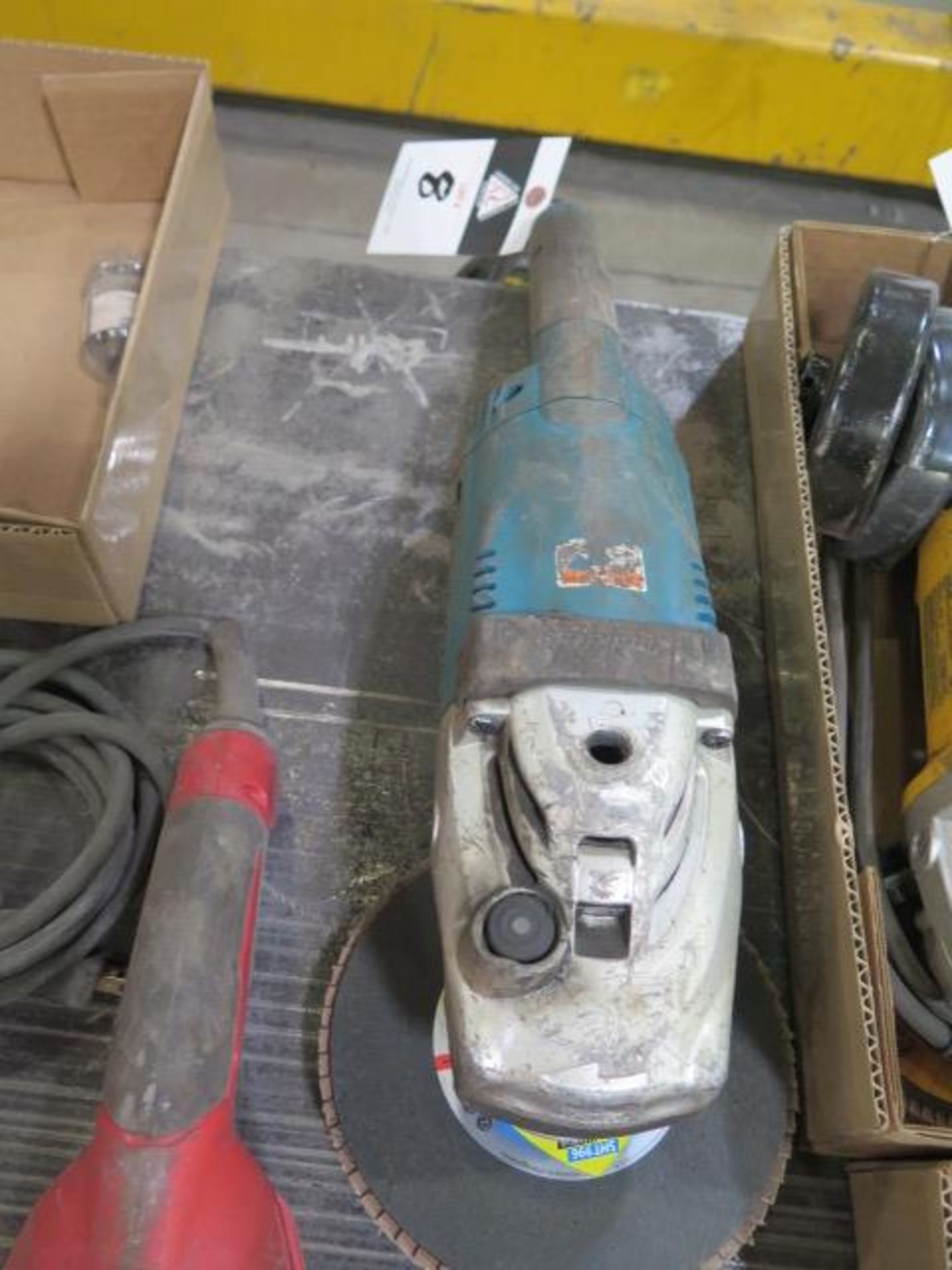 Makita Angle Grinder (SOLD AS-IS - NO WATRRANTY)