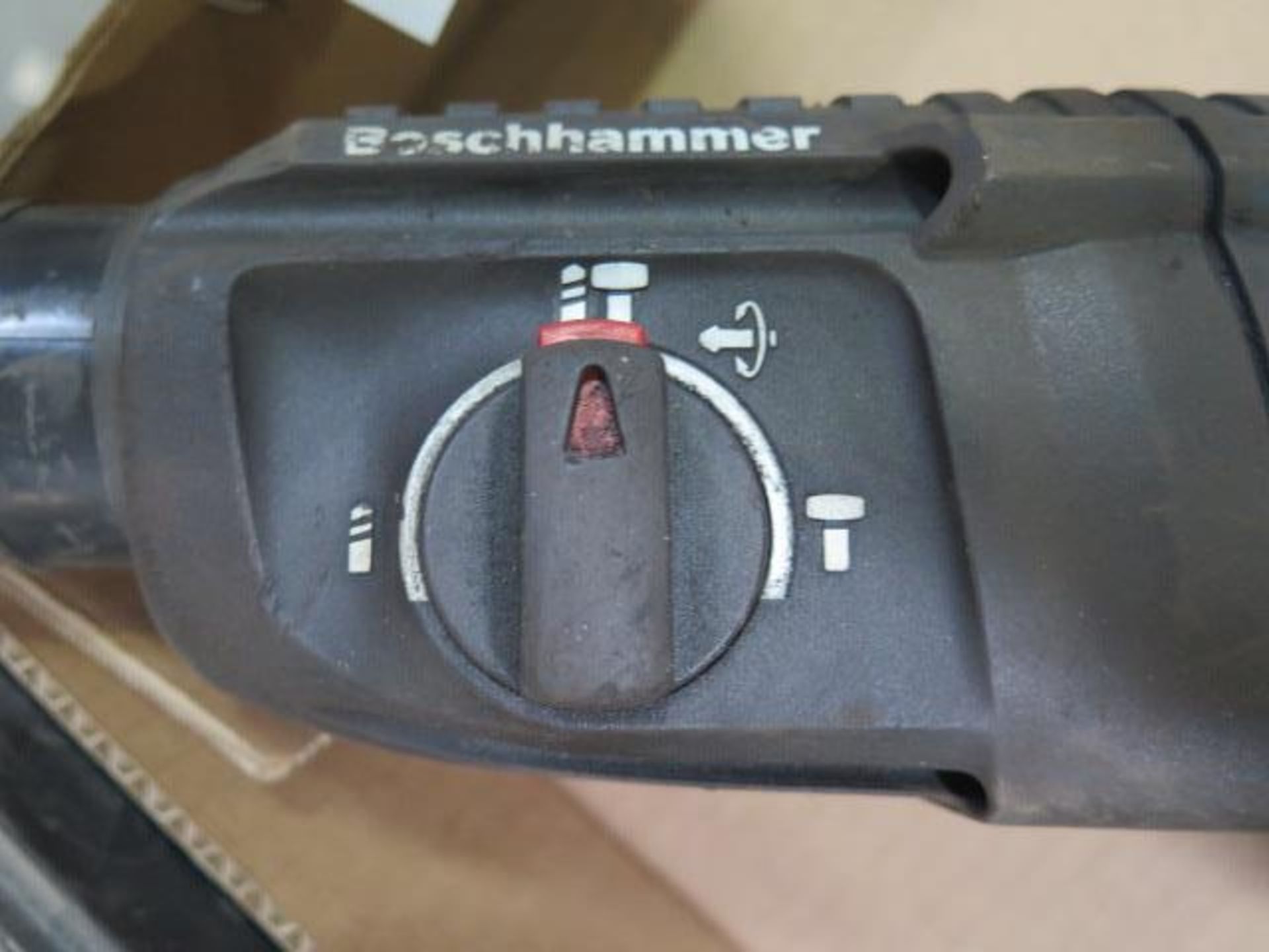 Bosch Bulldog Extreme Hammer Drill (SOLD AS-IS - NO WATRRANTY) - Image 4 of 5