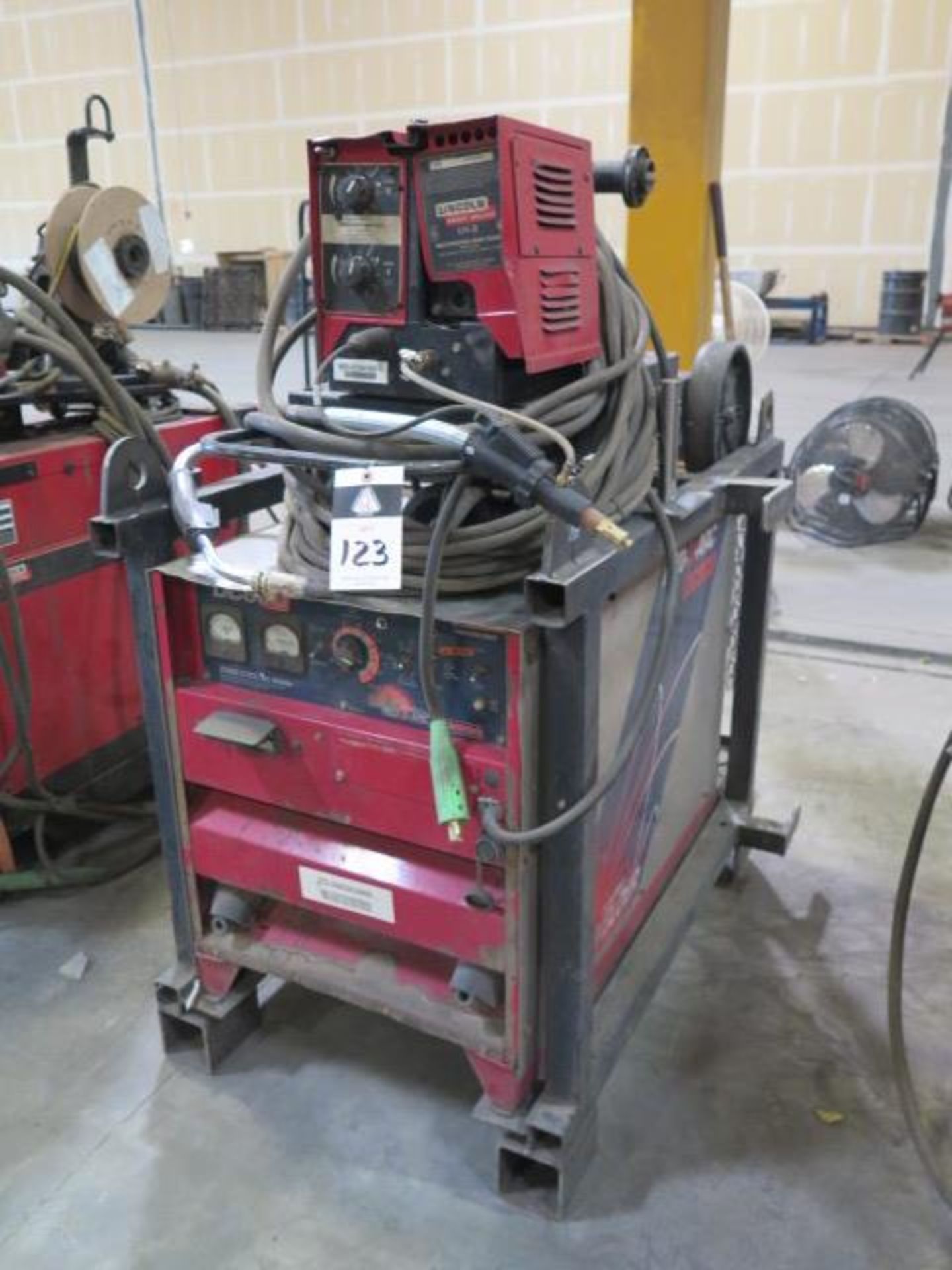 Lincoln DC-600 CV/CC Arc Welding Power Source s/n U1060343400 w/ Lincoln LN-8 Wire Feeder SOLD AS IS - Image 2 of 8