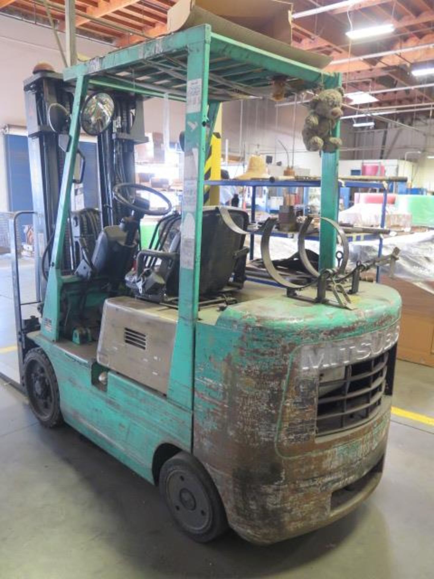 Mitsubishi FGC25 5000 Lb Cap LPG Forklift s/n AF82B-06249 w/ 3-Stage, 198" Lift Height, SOLD AS IS - Image 5 of 12