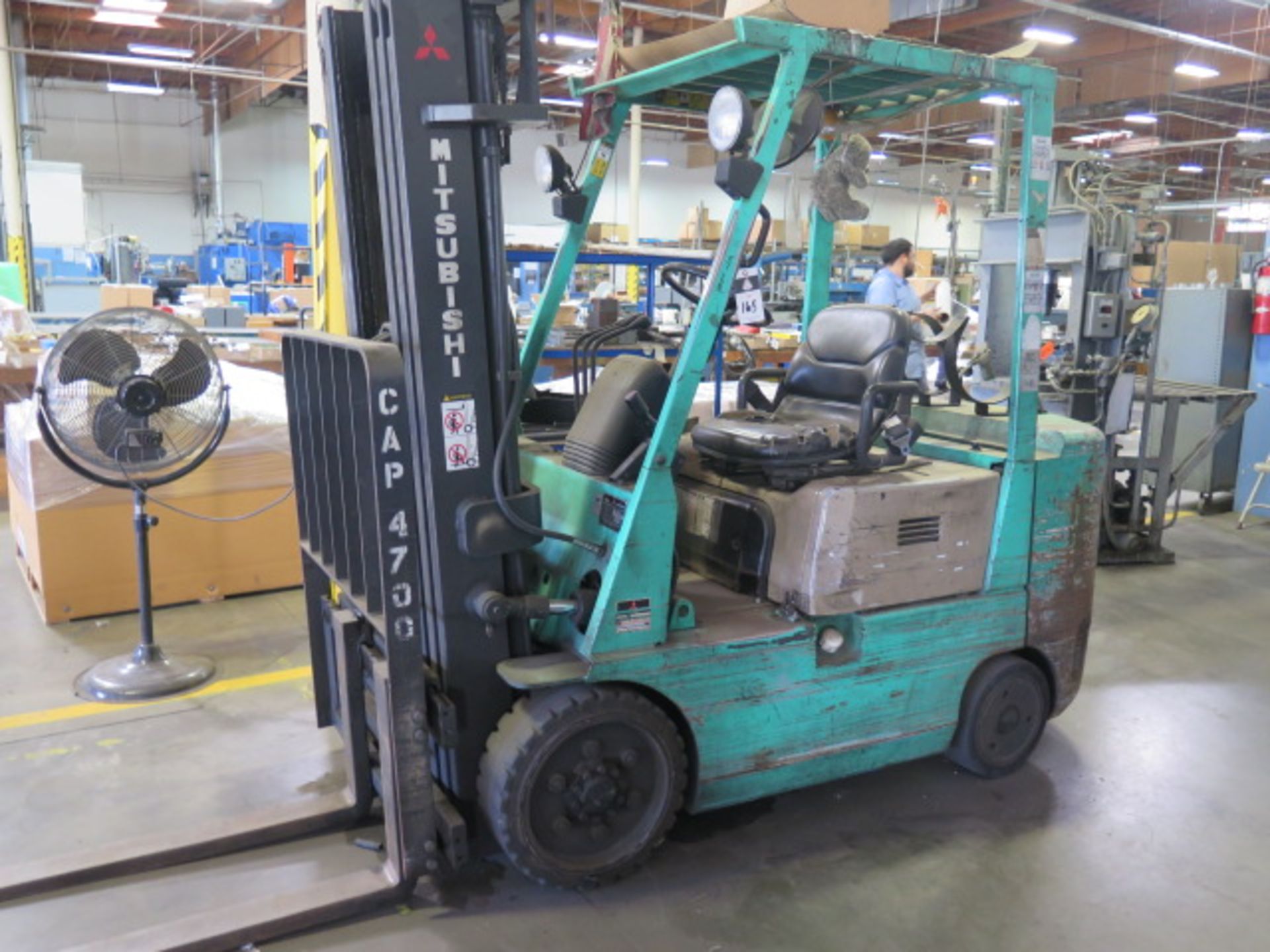 Mitsubishi FGC25 5000 Lb Cap LPG Forklift s/n AF82B-06249 w/ 3-Stage, 198" Lift Height, SOLD AS IS