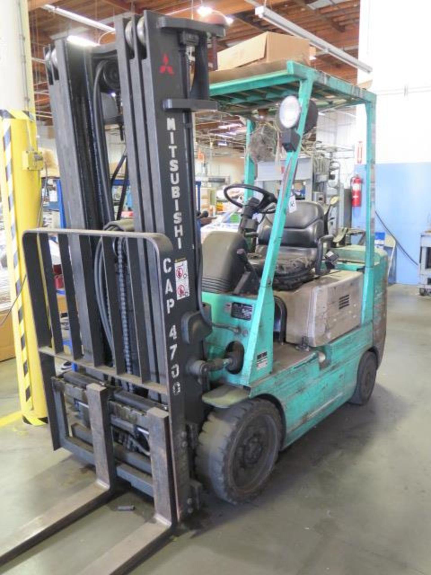 Mitsubishi FGC25 5000 Lb Cap LPG Forklift s/n AF82B-06249 w/ 3-Stage, 198" Lift Height, SOLD AS IS - Image 2 of 12