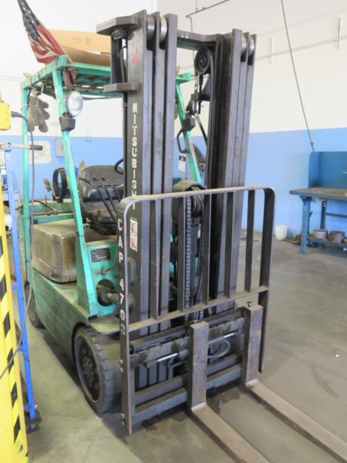 Mitsubishi FGC25 5000 Lb Cap LPG Forklift s/n AF82B-06249 w/ 3-Stage, 198" Lift Height, SOLD AS IS - Image 3 of 12