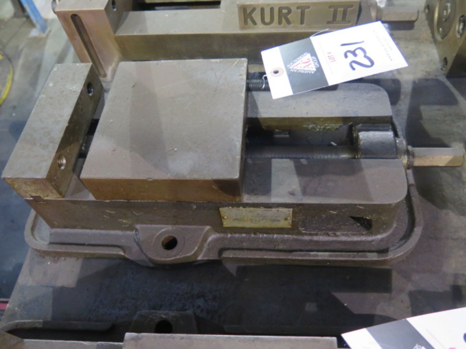 Kurt 6" Angle-Lock Vise (SOLD AS-IS - NO WARRANTY) - Image 2 of 3