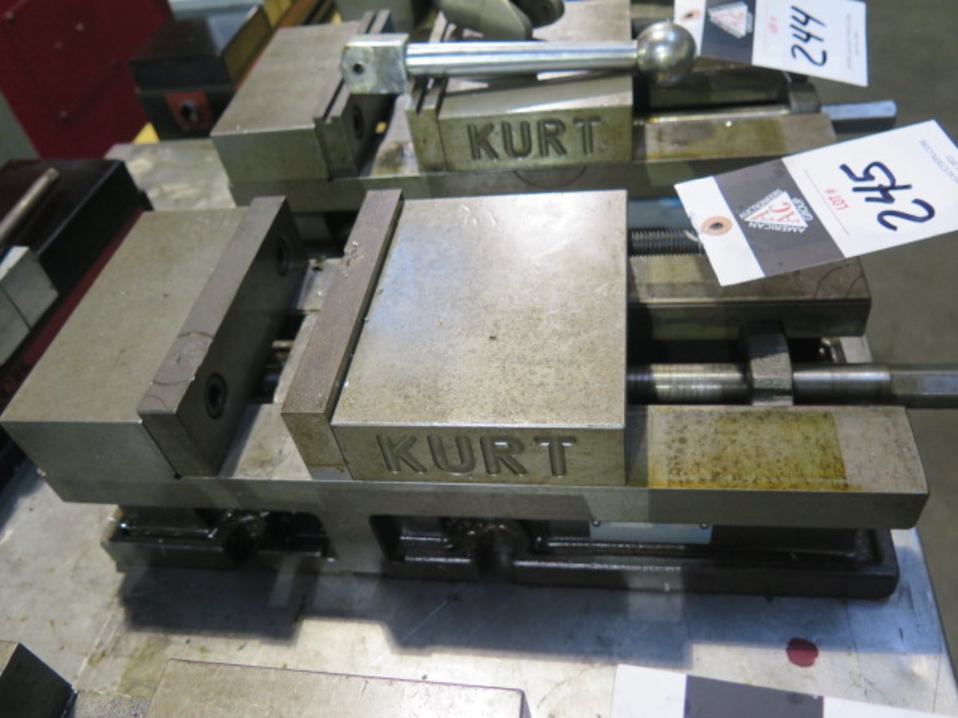 Kurt 3600V 6" Angle-Lock Vise (SOLD AS-IS - NO WARRANTY) - Image 2 of 3