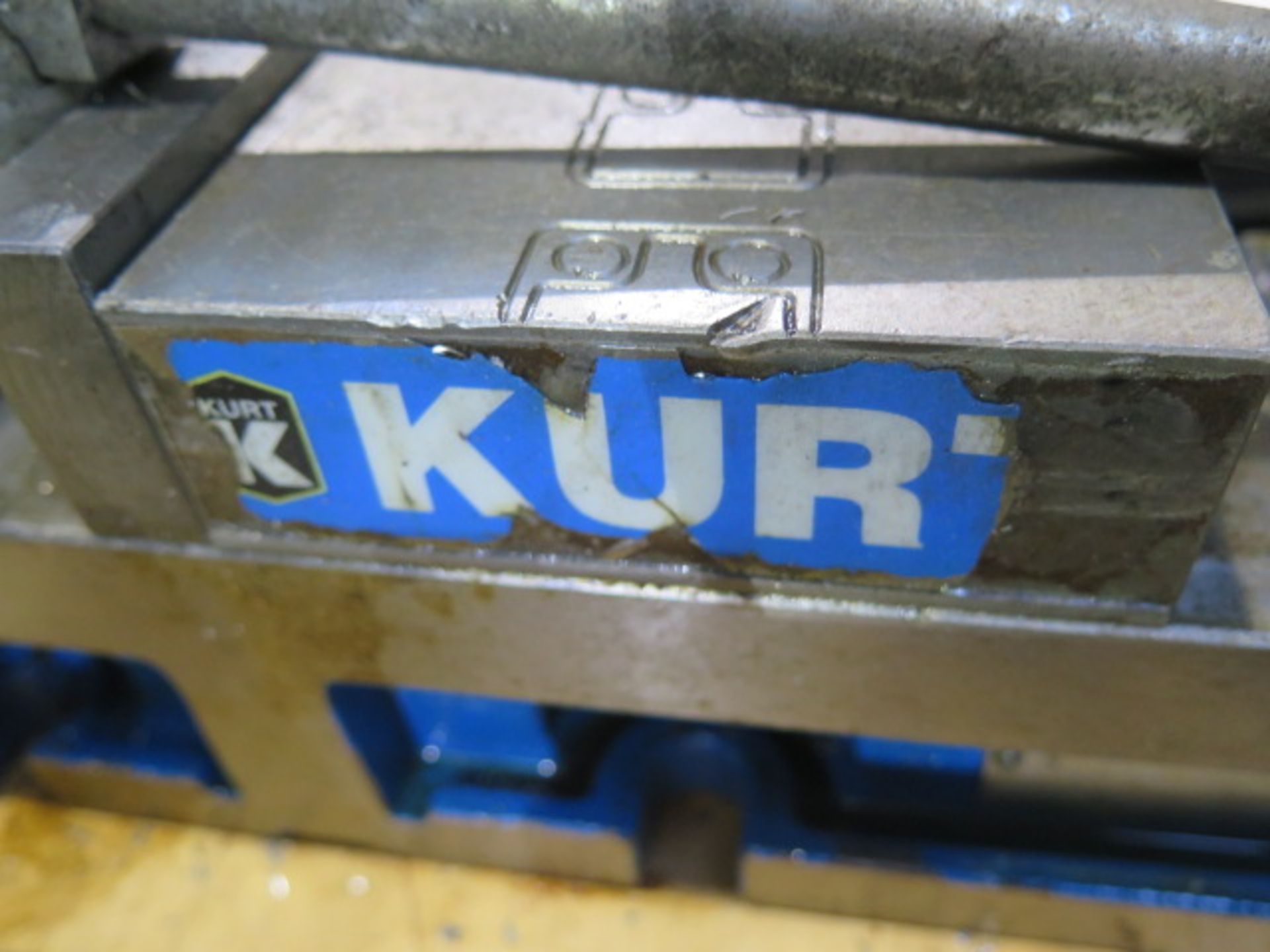 Kurt 3600V 6" Angle-Lock Vise (SOLD AS-IS - NO WARRANTY) - Bild 3 aus 3