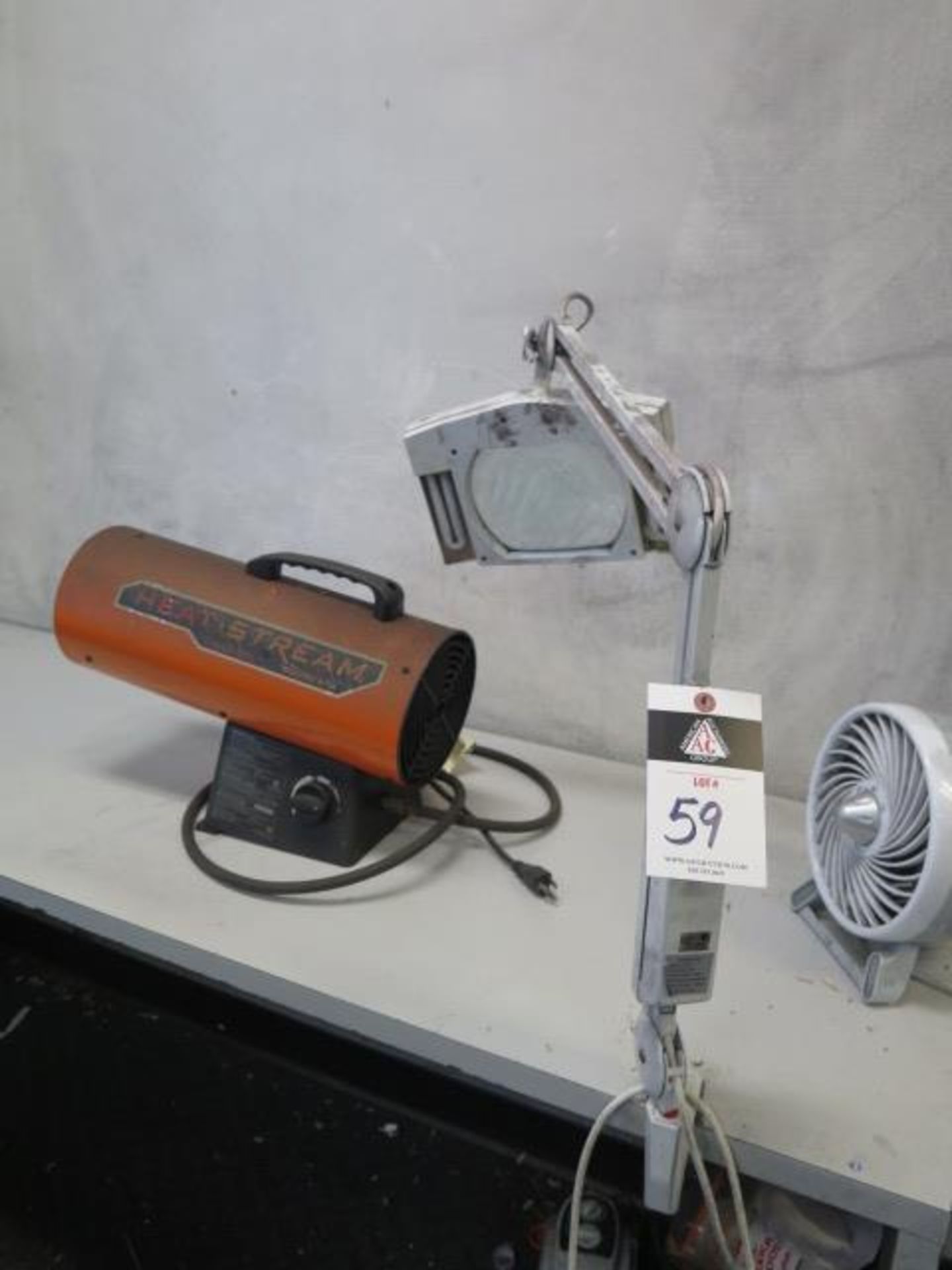 Magnifying Lamp and Heater (SOLD AS-IS - NO WARRANTY)