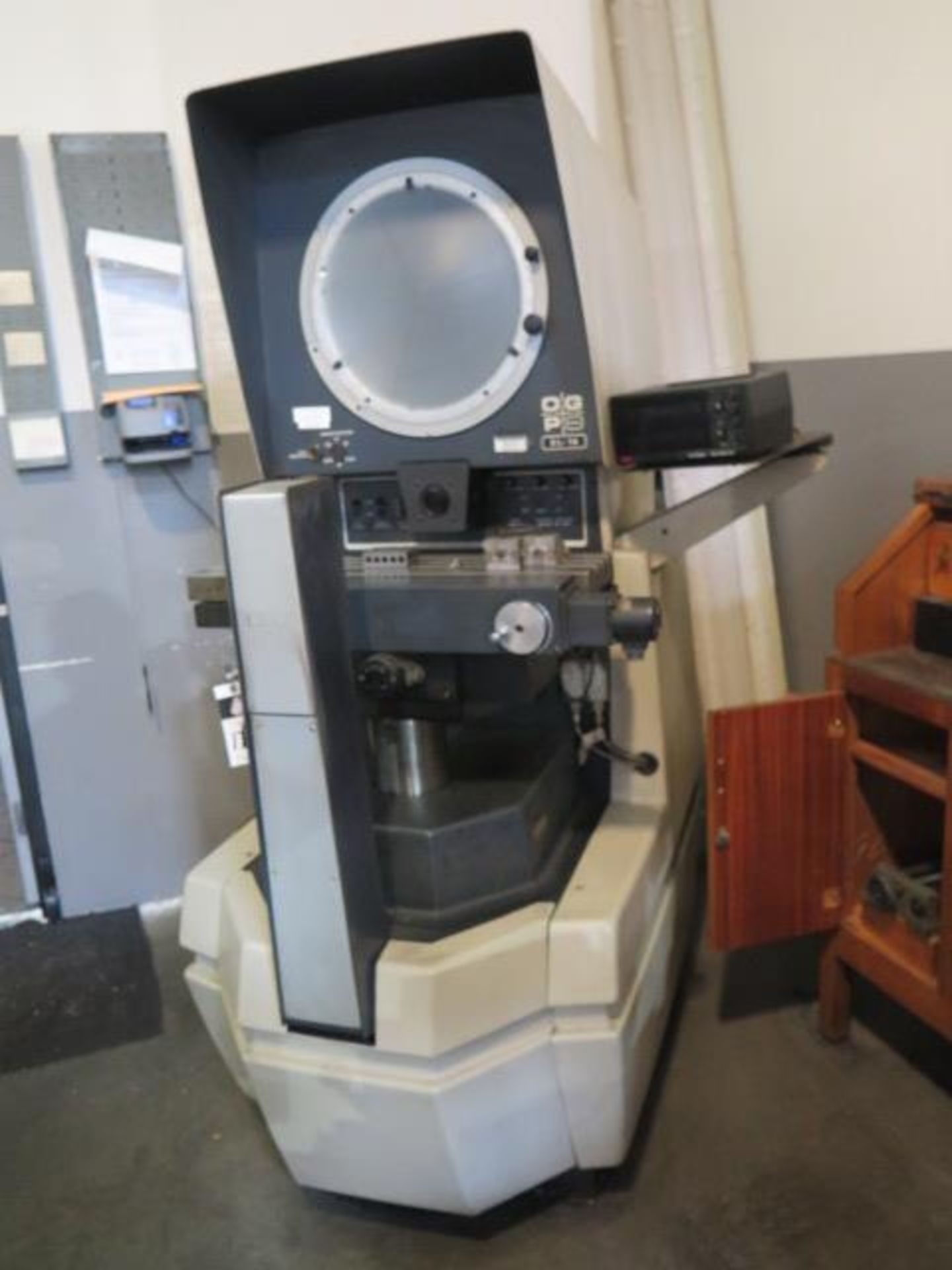 OPG XL-14 14” Optical Comparator w/ Futaba DRO, Surface Illumination, 6 ½” x 27” Table (SOLD AS-IS - - Bild 3 aus 10