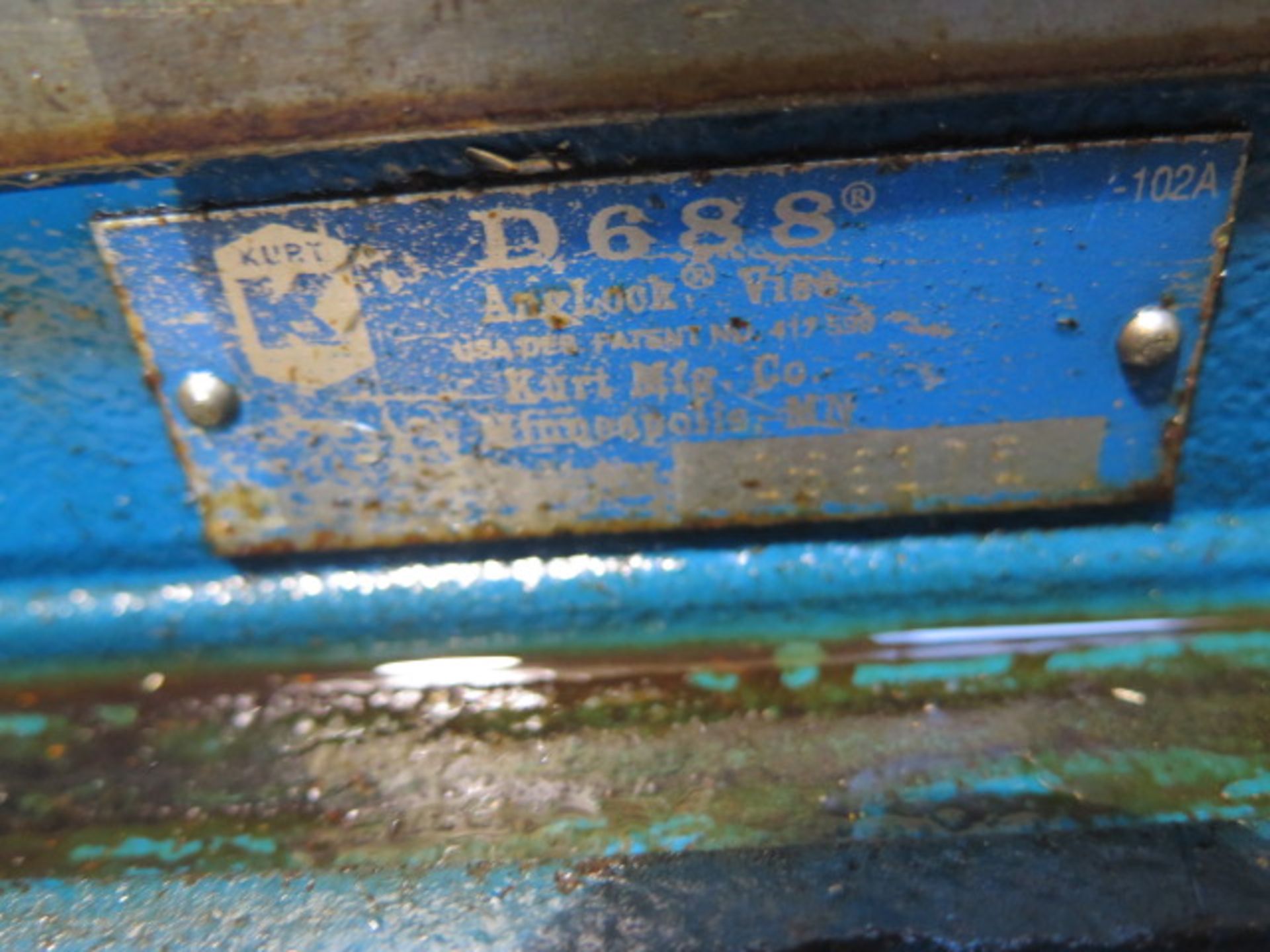 Kurt D688 6" Angle-Lock Vise (SOLD AS-IS - NO WARRANTY) - Image 4 of 4