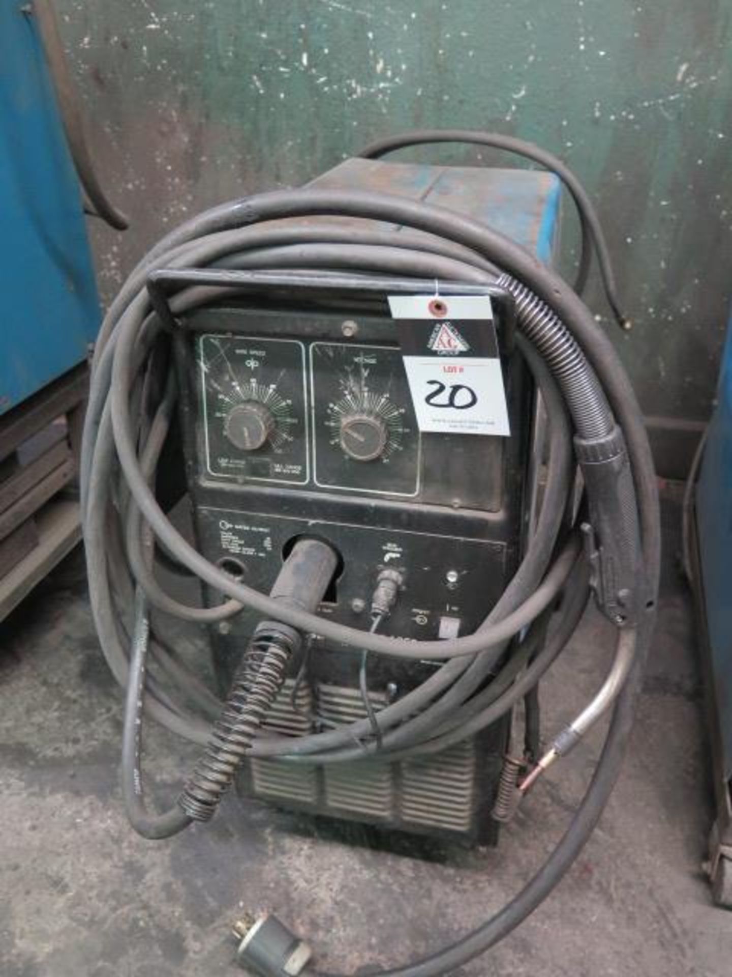 Miller Millermatic 250 CP-DC Arc Welding Power Source and Wire Feeder (SOLD AS-IS - N0 WARRANTY)
