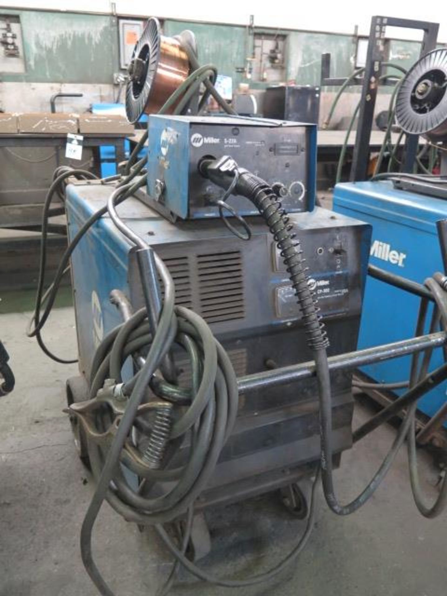 Miller CP-302 CV-DC Arc Welding Power Source s/n KG295846 w/ S-22A Wire Feeder (SOLD AS-IS - N0 - Image 2 of 6