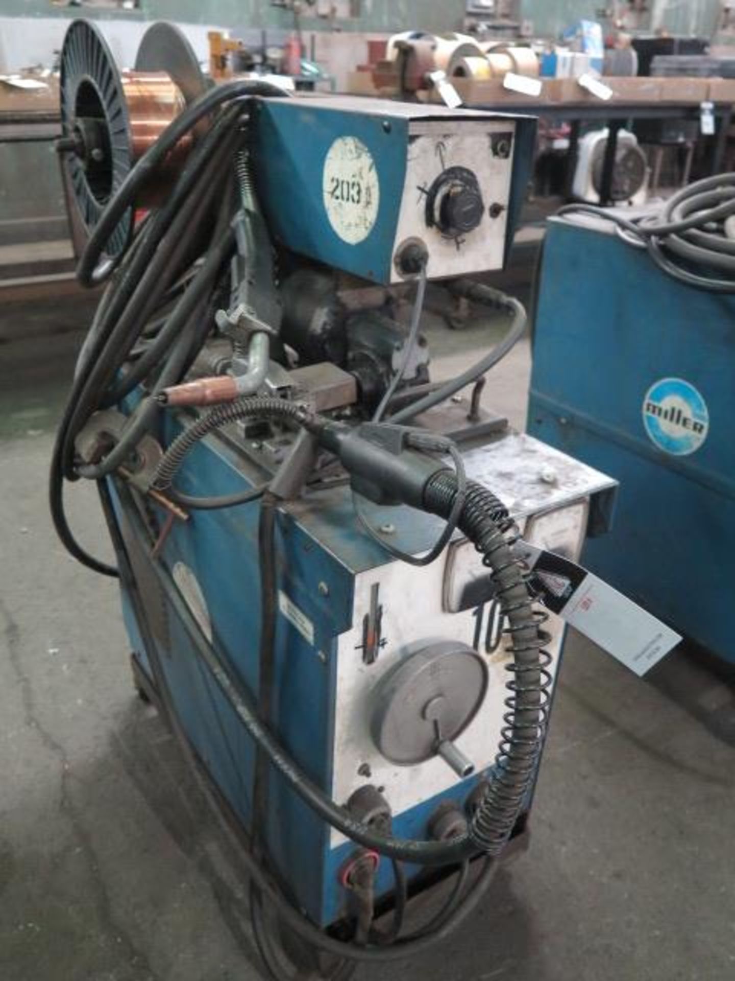 Miller Arc Welding Power Source w/ Wire Feeder (SOLD AS-IS - N0 WARRANTY) - Image 2 of 6