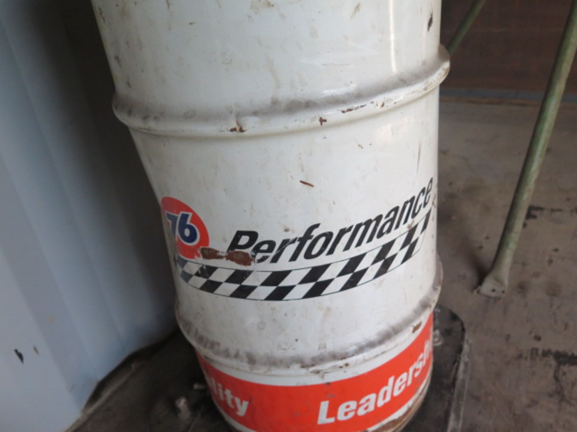 Pneumatic Grease Pot (SOLD AS-IS - NO WARRANTY) - Image 5 of 5