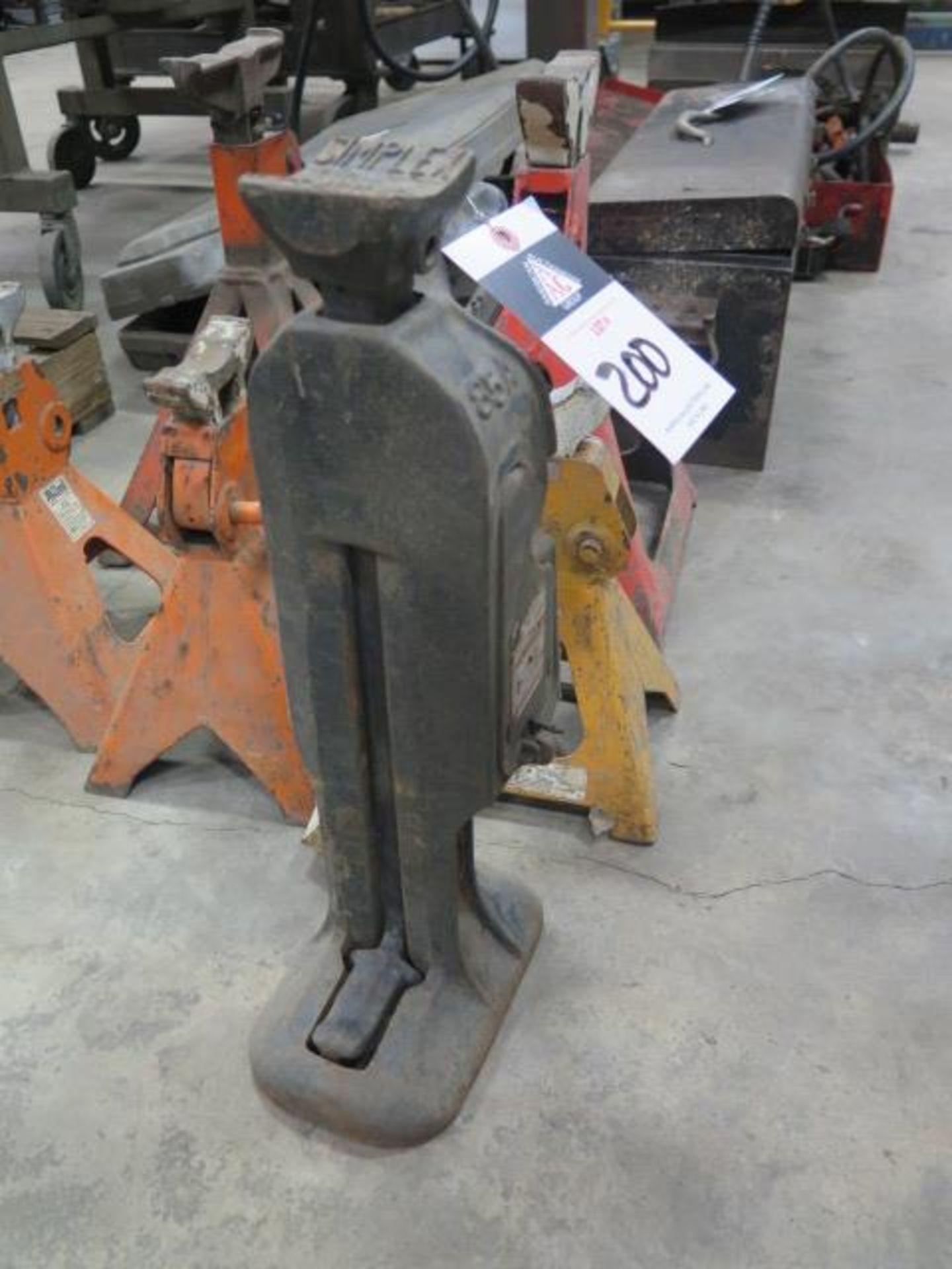 Simplex 85A Machinet=ry Jack and (5) Jack Stands (SOLD AS-IS - NO WARRANTY) - Image 2 of 6