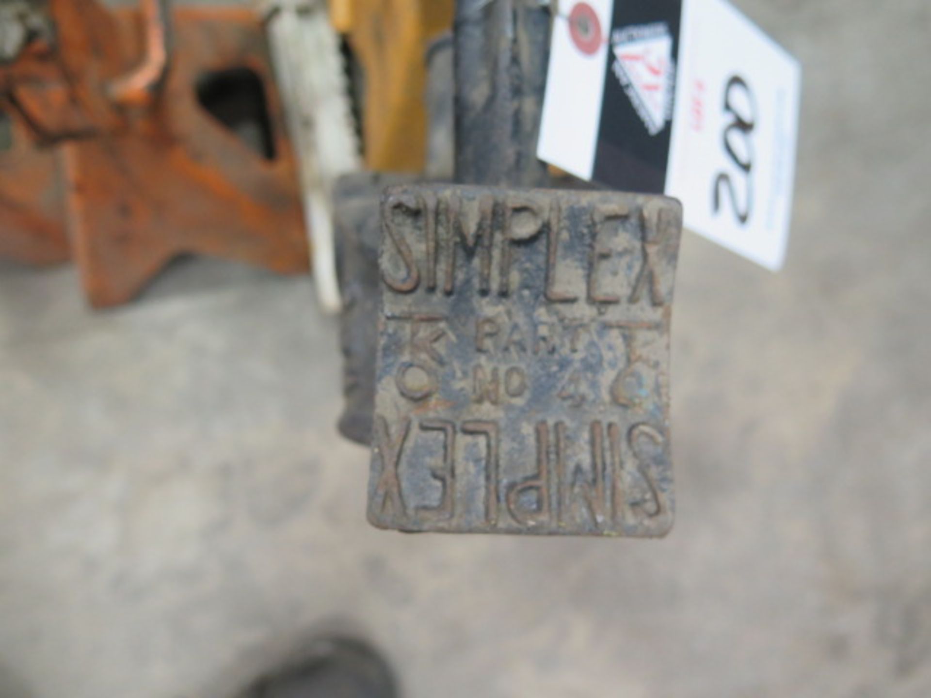 Simplex 85A Machinet=ry Jack and (5) Jack Stands (SOLD AS-IS - NO WARRANTY) - Image 5 of 6