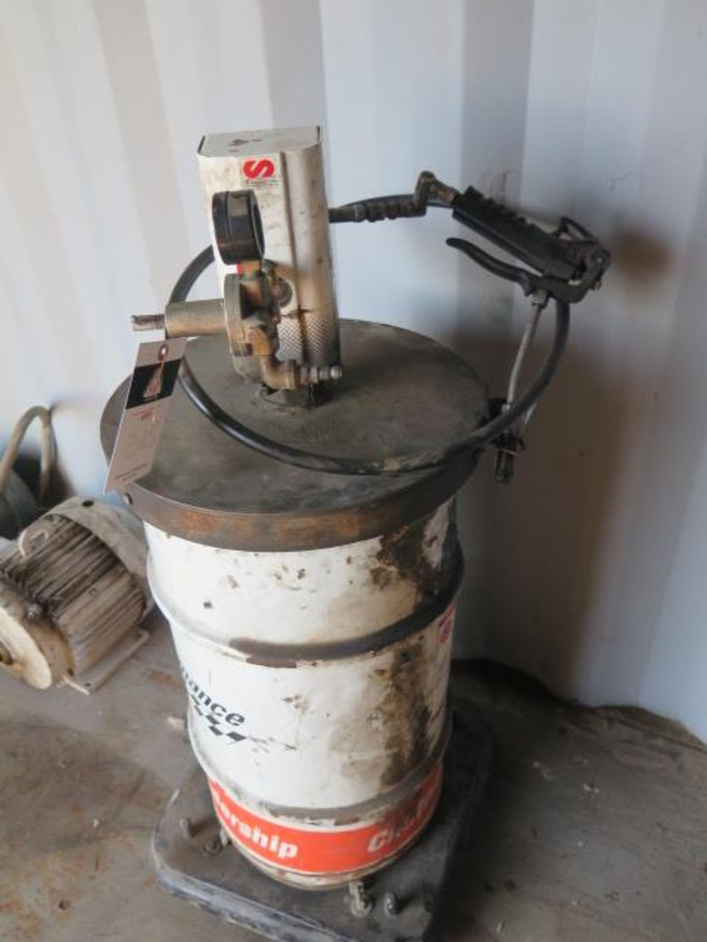 Pneumatic Grease Pot (SOLD AS-IS - NO WARRANTY) - Image 2 of 5