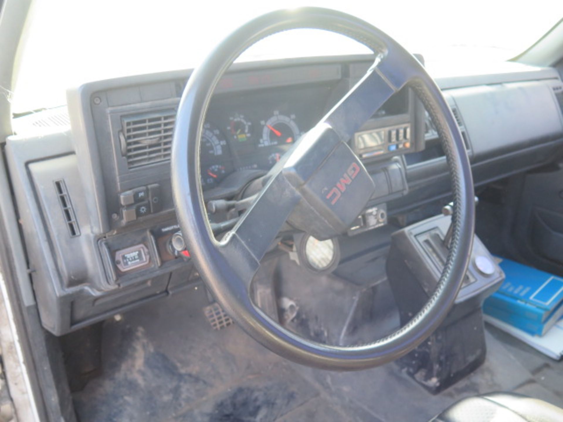 1992 GMC Top Kick Service Truck Lisc# 4J61885 w/ Caterpillar Diesel Engine, Automatic, SOLD AS IS - Image 18 of 24