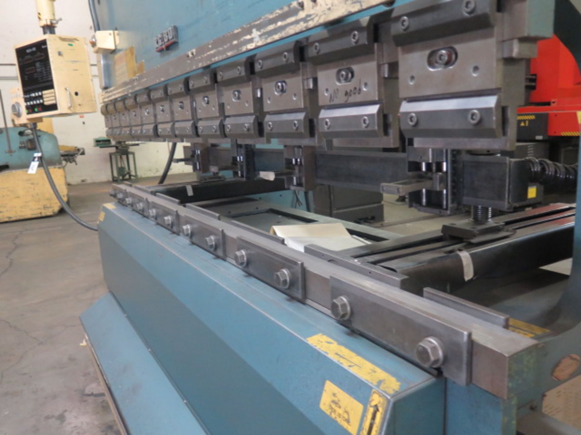 Amada RG-80 80 Ton x 8' CNC Press Brake s/n 807063 w/ Amada NC9-EX Controls, 94.6" Table, SOLD AS IS - Image 5 of 13