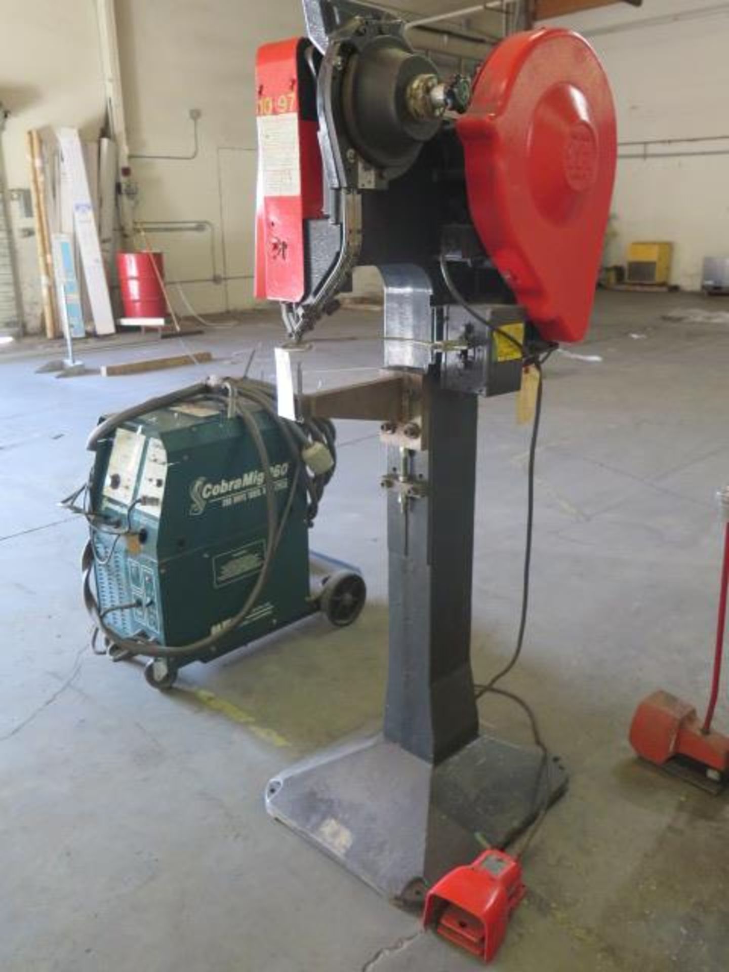 Milford mdl. 256 REV3 Automatic Riveter s/n 1273 w/ Feeder (SOLD AS-IS - NO WARRANTY) - Image 3 of 10