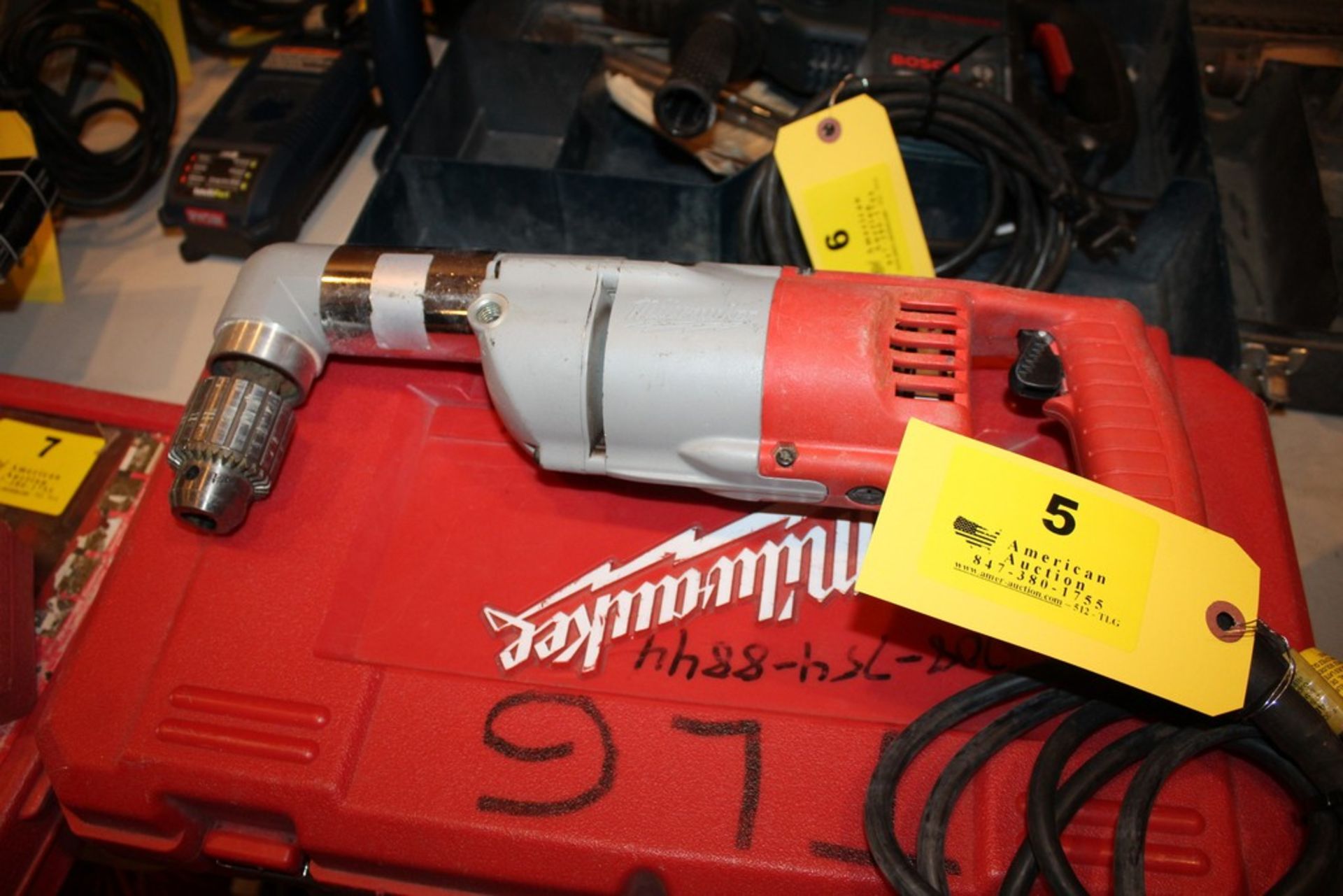 MILWAUKEE CAT. NO. 1107-1 1/2" RIGHT ANGLE DRILL