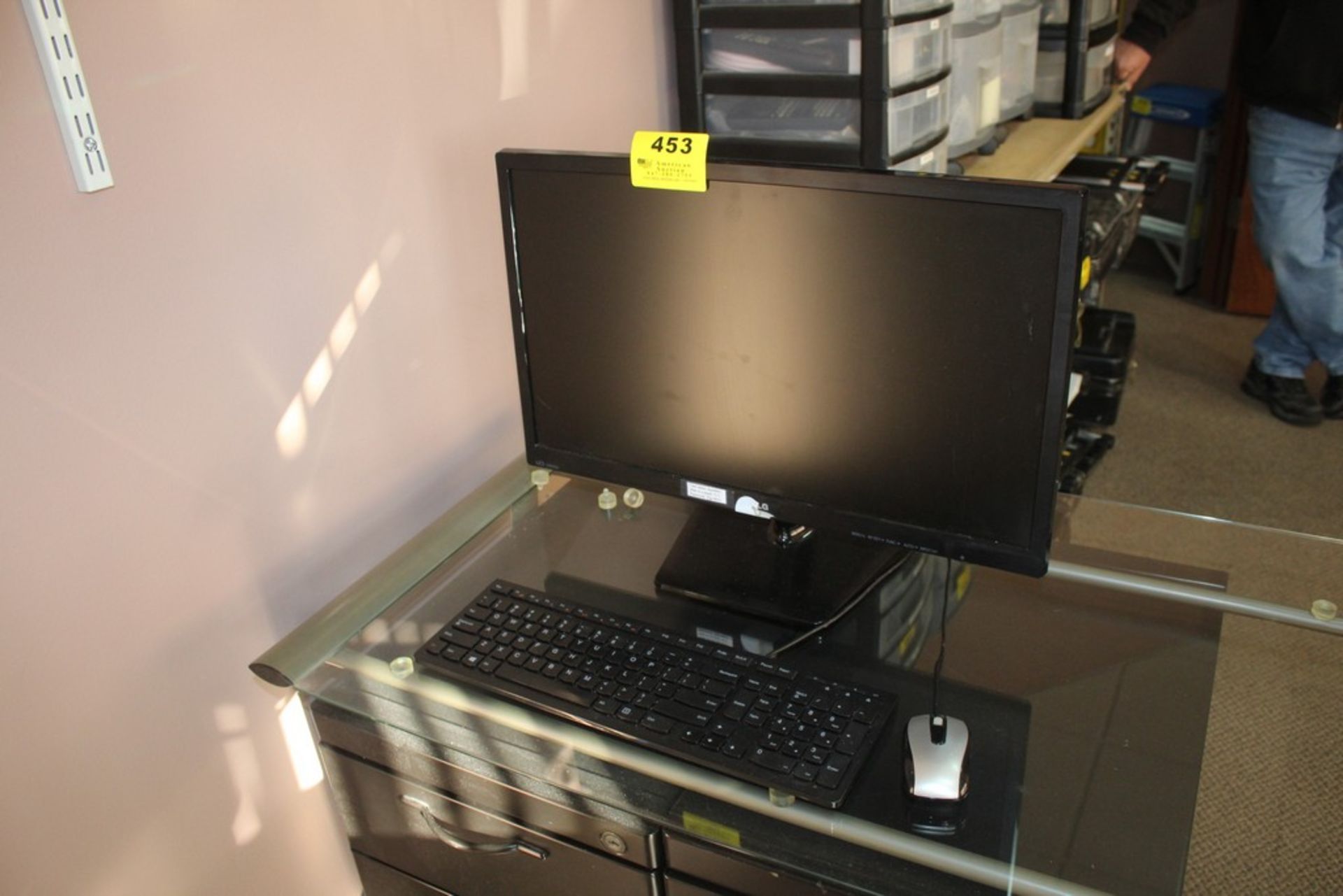 HP COMPAQ COMPUTER WITH LG 23" FLATSCREEN MONITOR, KEYBOARD, MOUSE WITH FURMAN BATTERY BACKUP