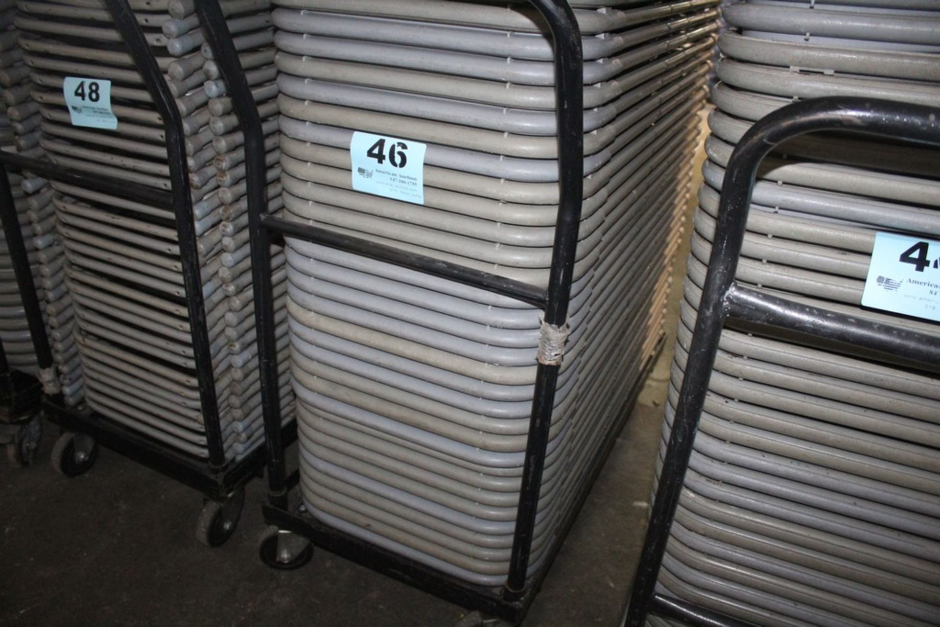 (25) PLASTIC FOLDING CHAIRS WITH METAL FRAMES