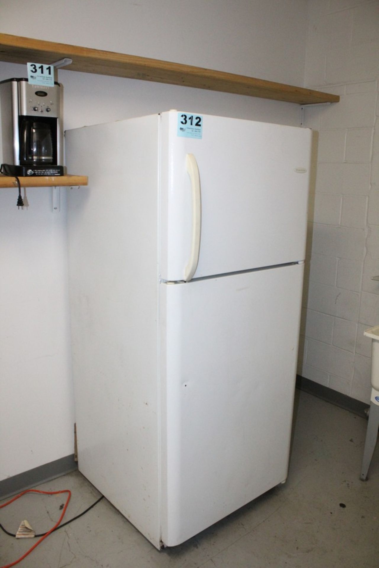 FRIGIDAIRE REFRIGERATOR/FREEZER